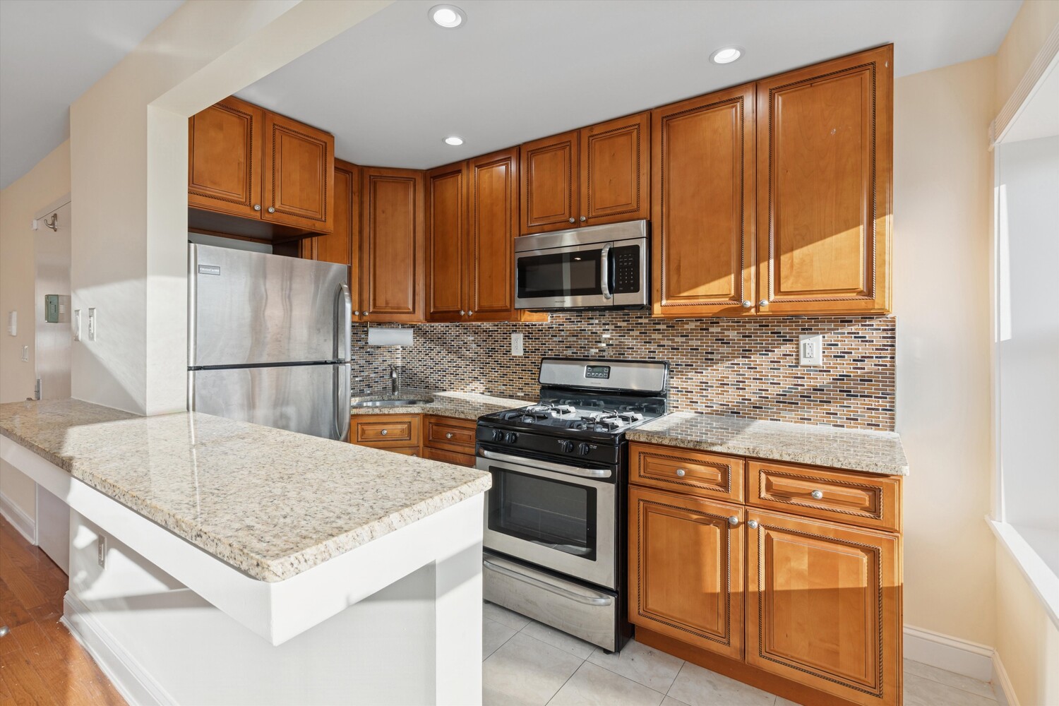 #2 photo, 124 PRESIDENT Street, 布鲁克林 卡罗尔花园 Carroll Gardens , NY 11231