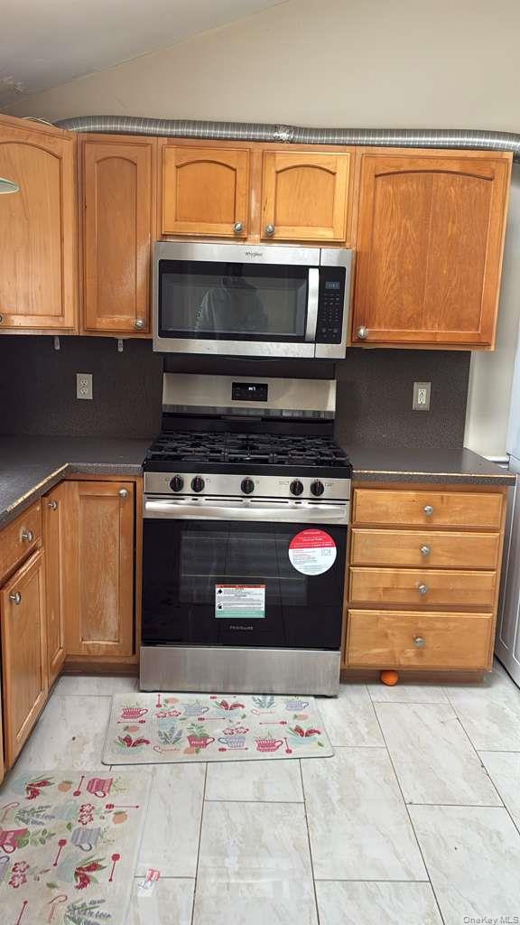 #10 photo, 400 Newbridge Road, East Meadow , NY 11554