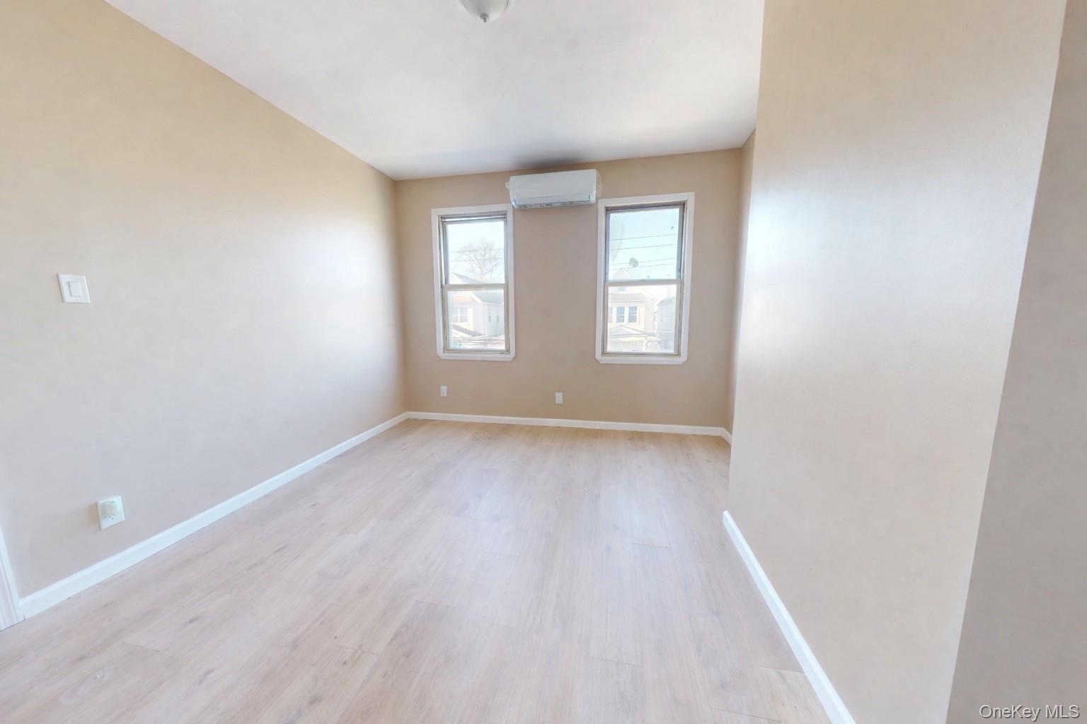 #9 photo, 9561 115th Street, קווינס Richmond Hill , NY 11419