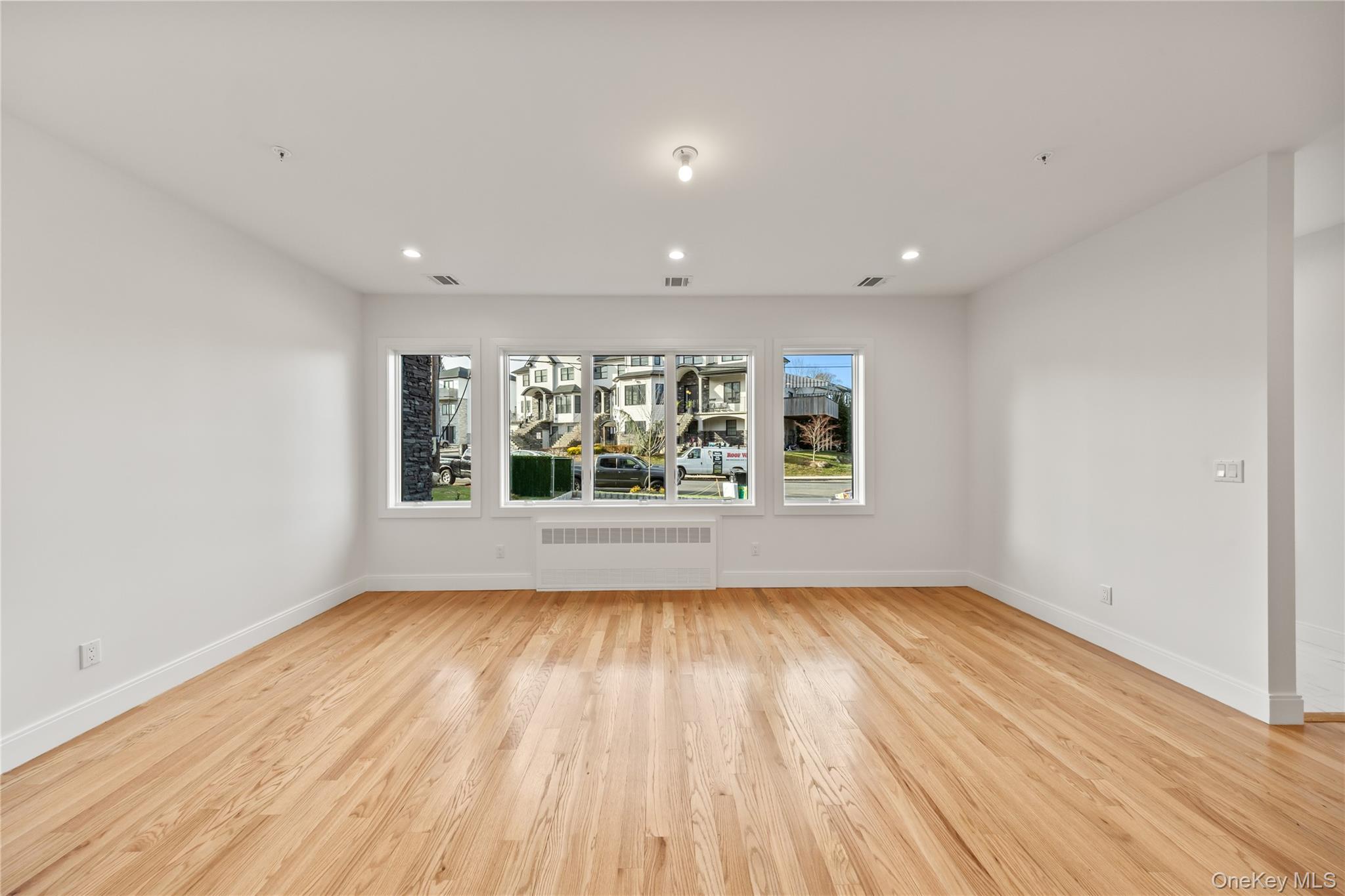 #4 photo, 5 Jeffrey Place, 纽约州 Monsey , NY 10952