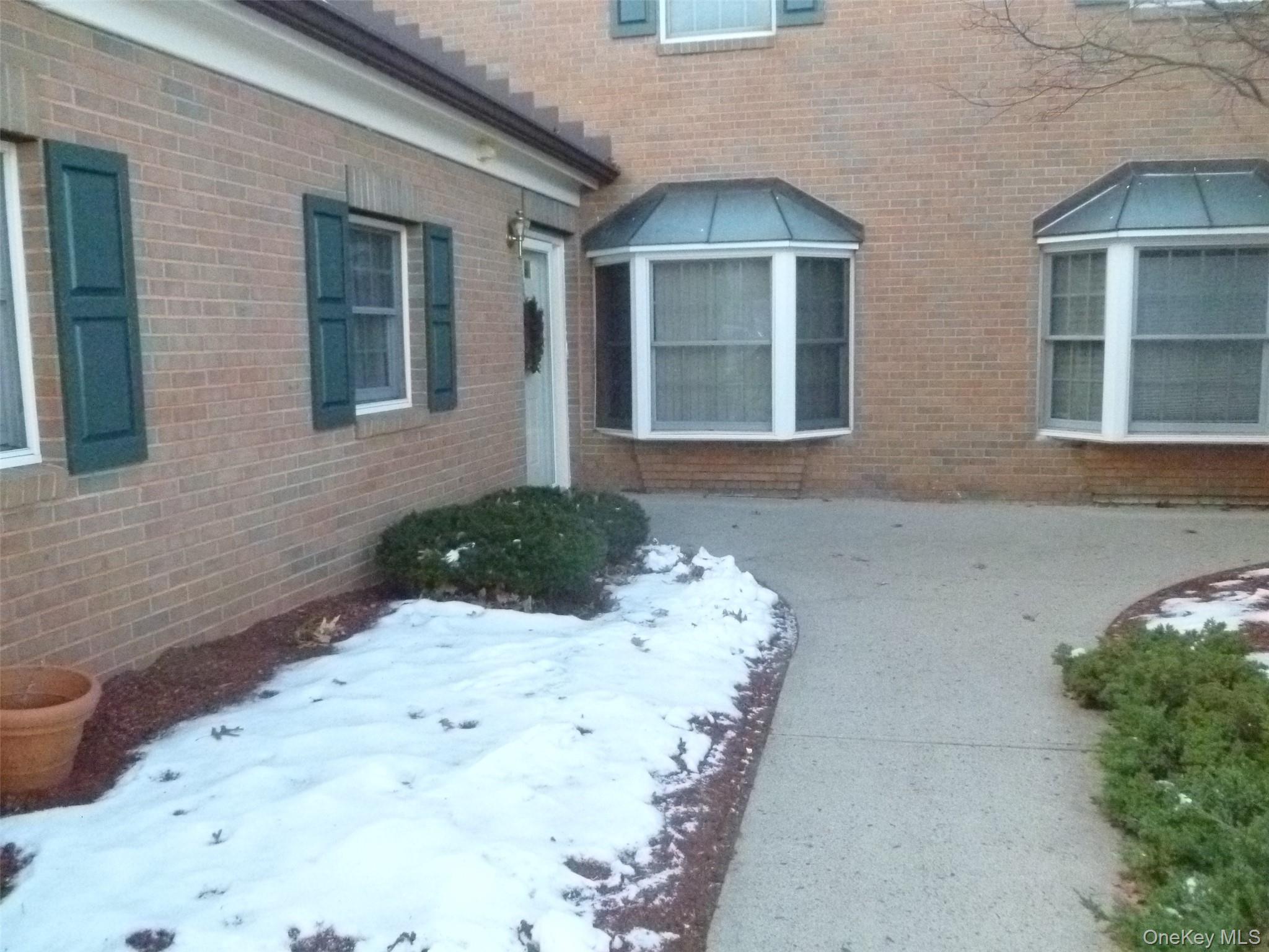 #2 photo, 72 High Point Circle, Newburgh , NY 12550