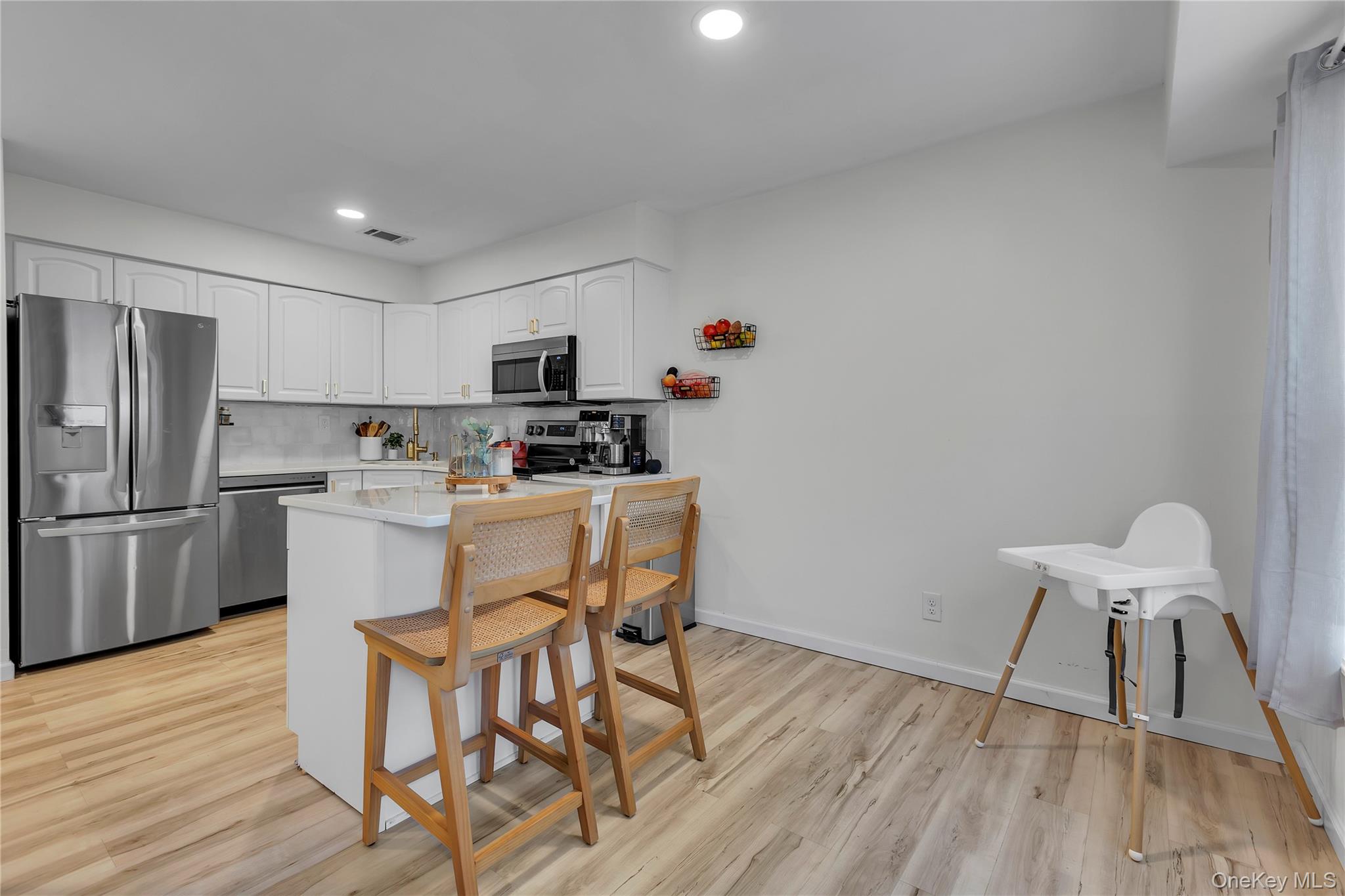 #11 photo, 37 Whalers Cove, 东长岛 Babylon , NY 11702