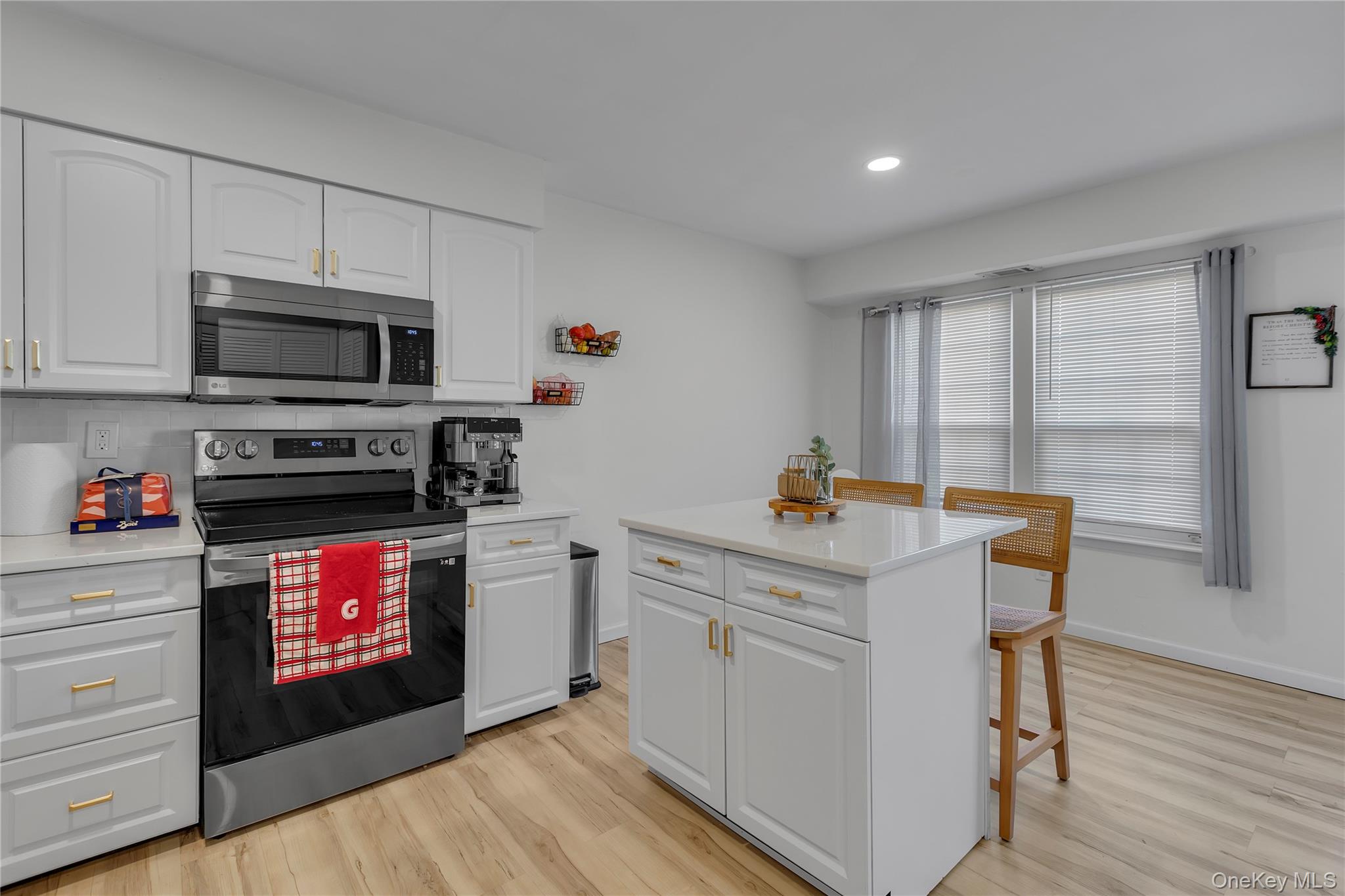 #8 photo, 37 Whalers Cove, 东长岛 Babylon , NY 11702