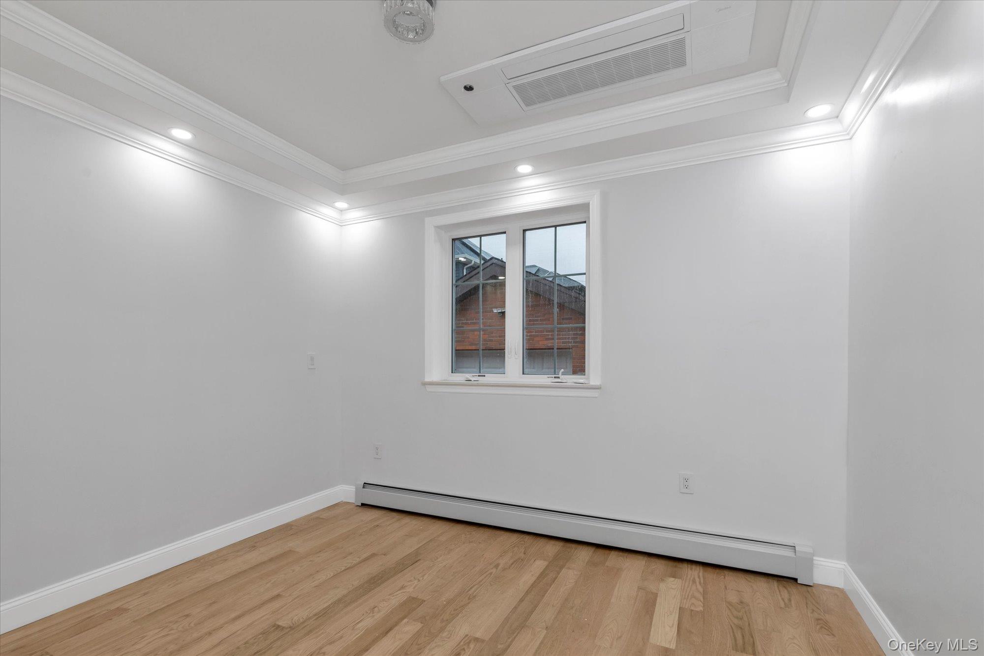 #10 photo, 27-09 Utopia Parkway, 뉴욕퀸즈 Flushing , NY 11358