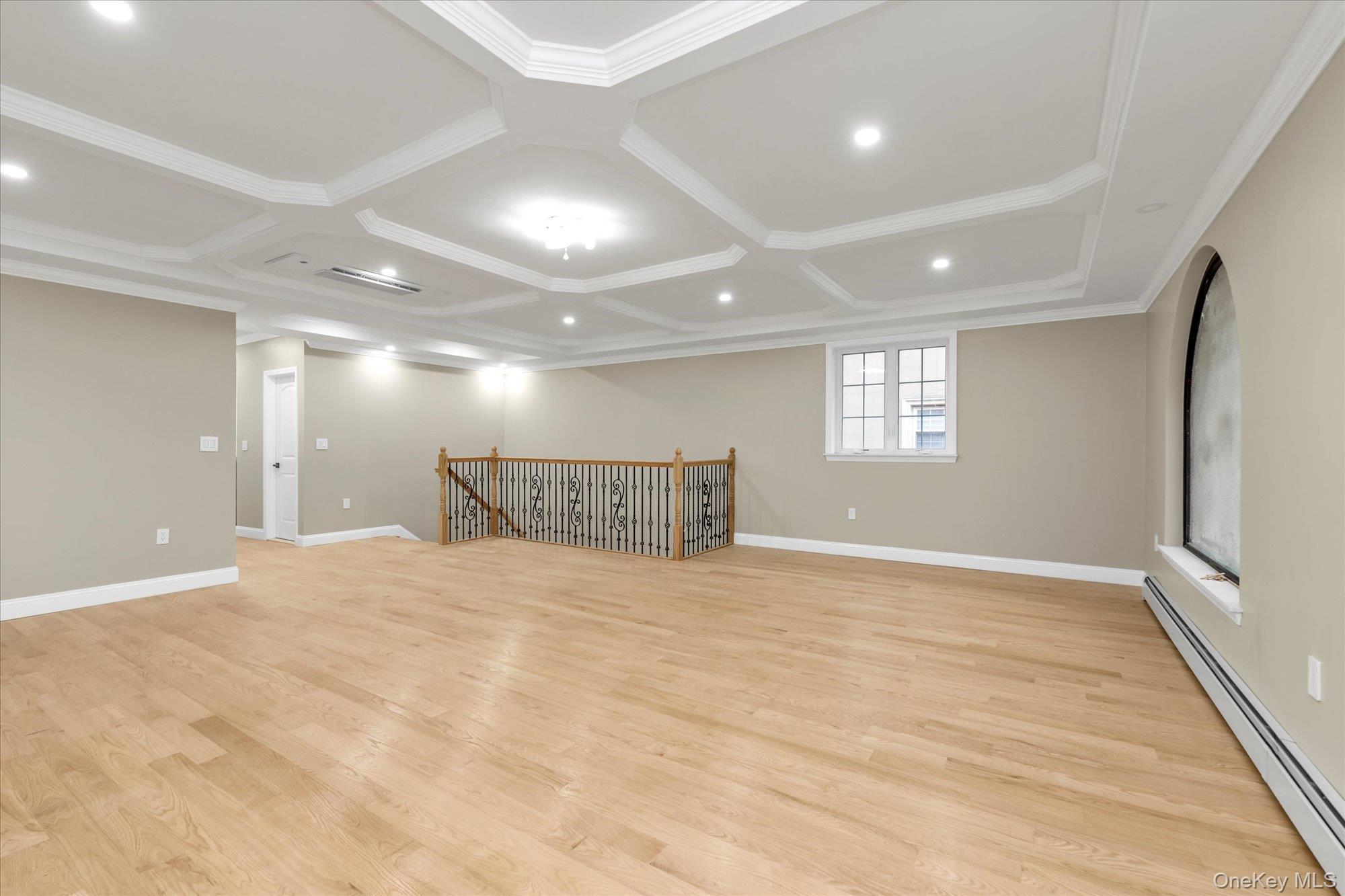 #7 photo, 27-09 Utopia Parkway, 뉴욕퀸즈 Flushing , NY 11358