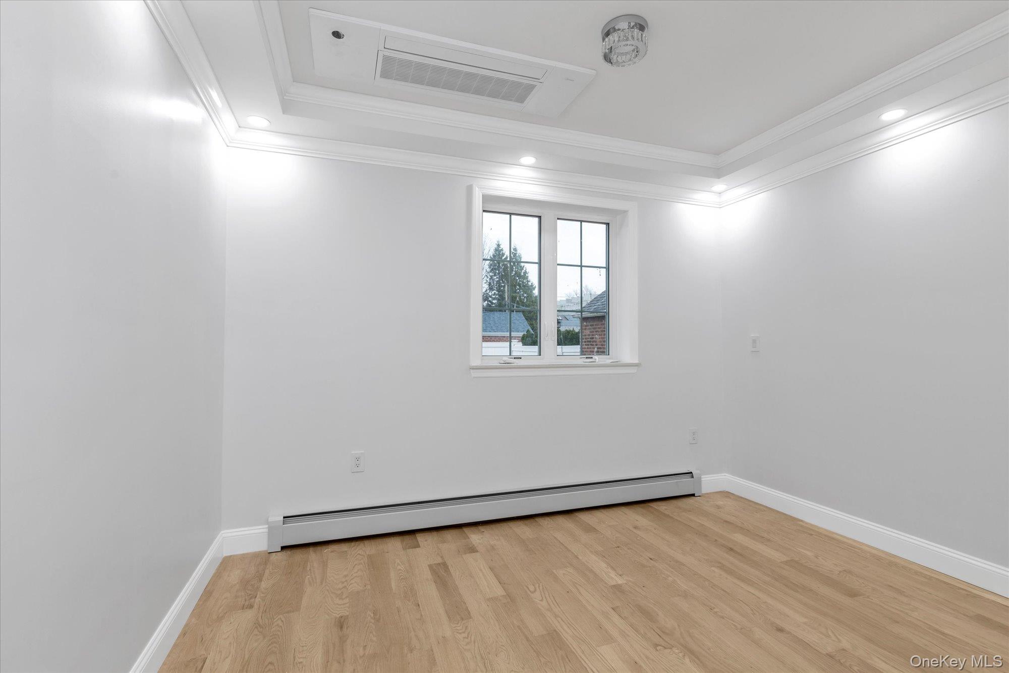 #9 photo, 27-09 Utopia Parkway, 뉴욕퀸즈 Flushing , NY 11358