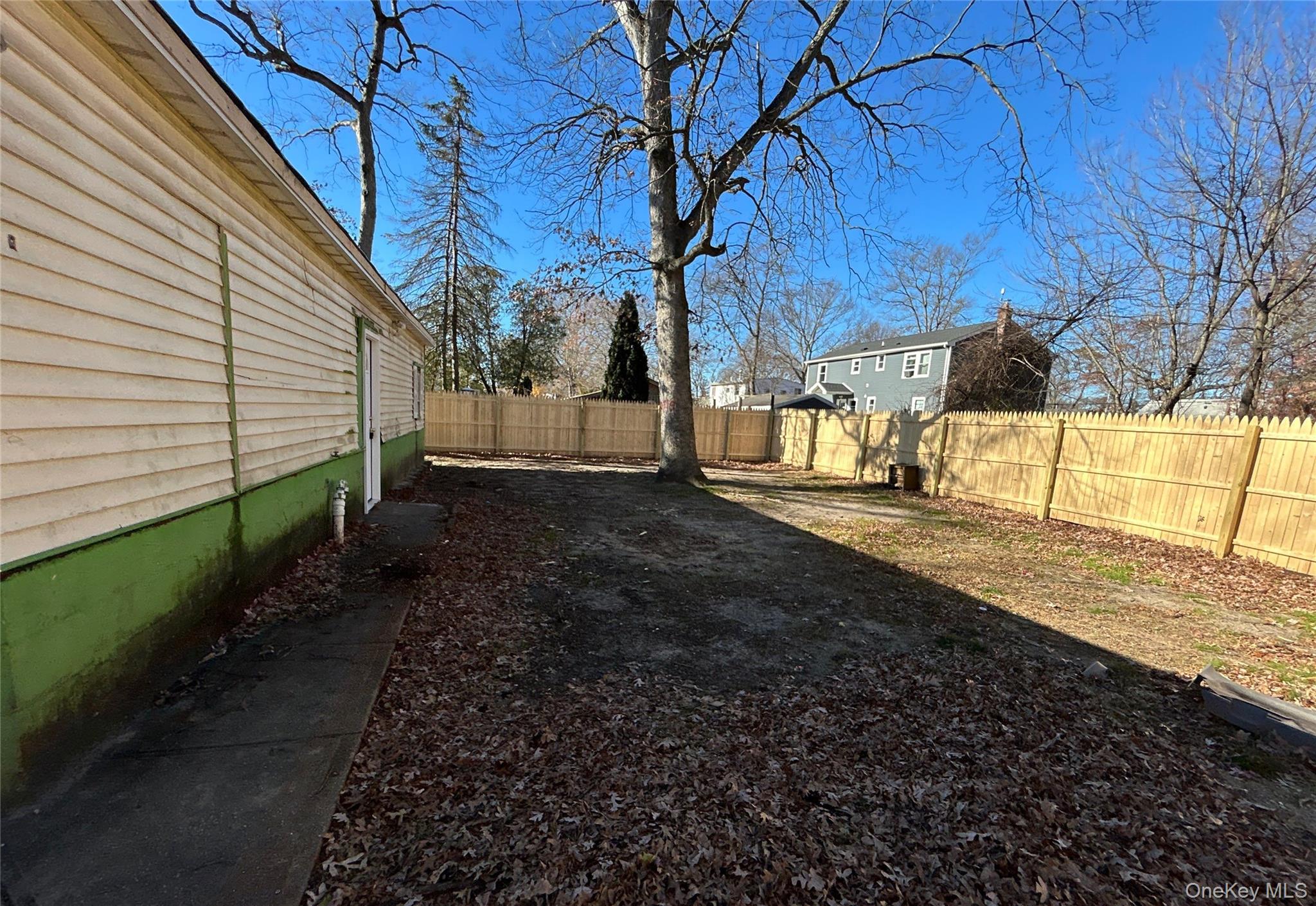 #14 photo, 221 State Avenue, 롱 아일랜드 Wyandanch , NY 11798