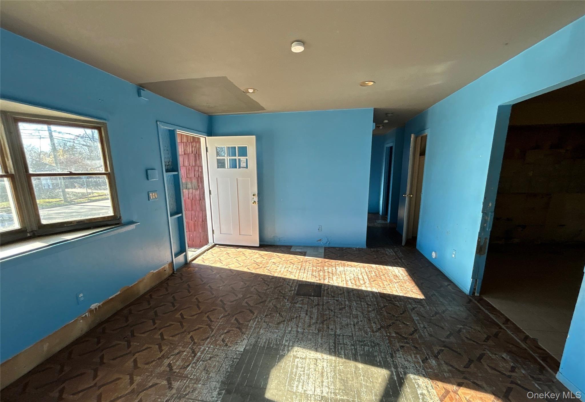 #2 photo, 221 State Avenue, 롱 아일랜드 Wyandanch , NY 11798