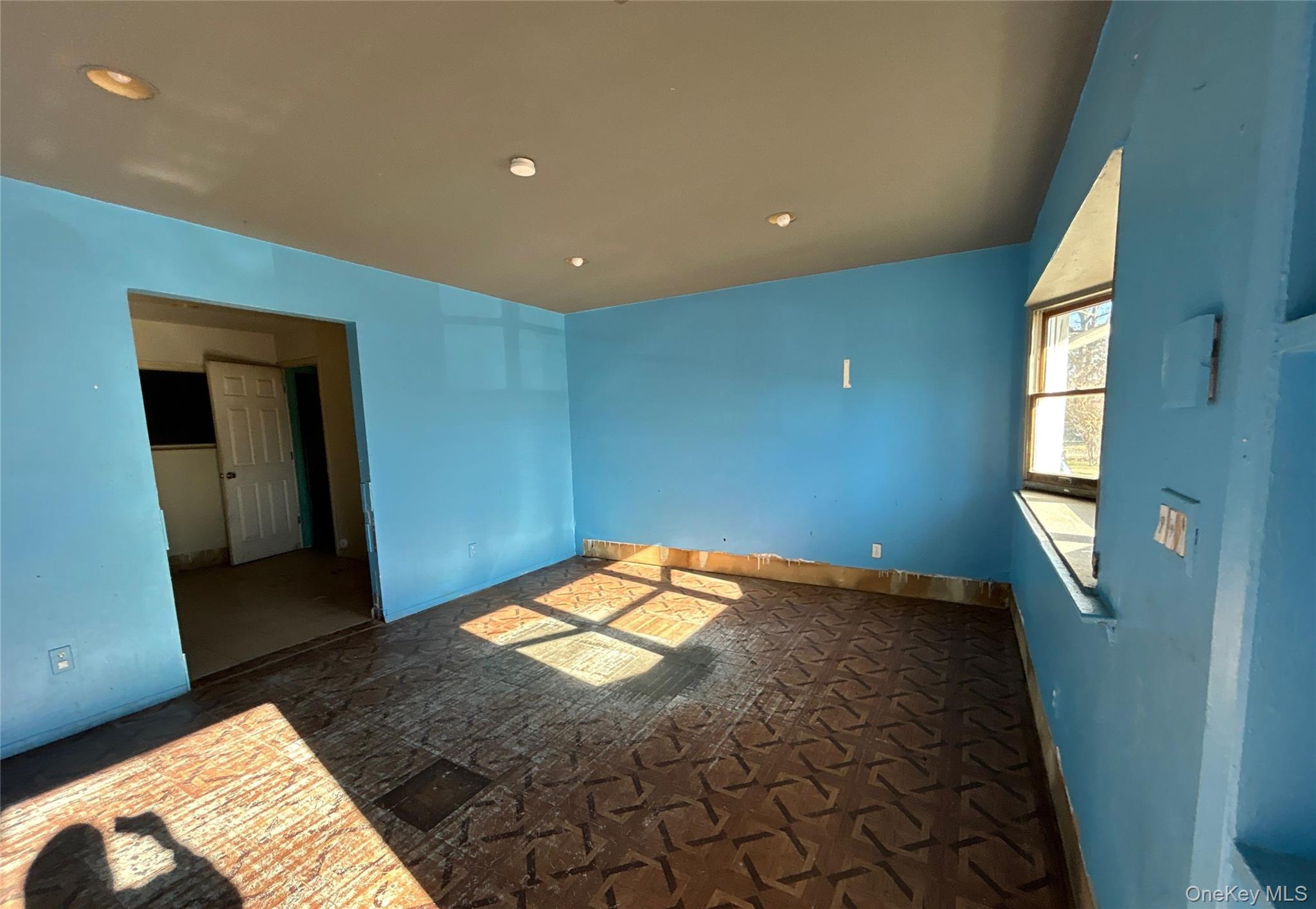 #3 photo, 221 State Avenue, 롱 아일랜드 Wyandanch , NY 11798