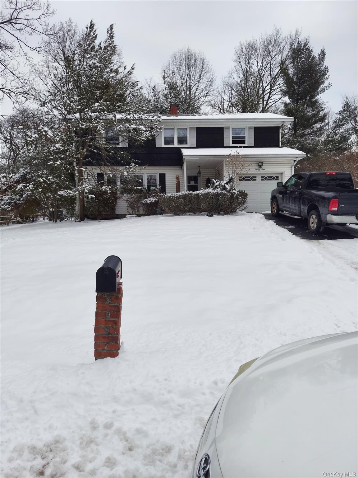 #1 photo, 21 Besen Parkway, Tallman , NY 10952