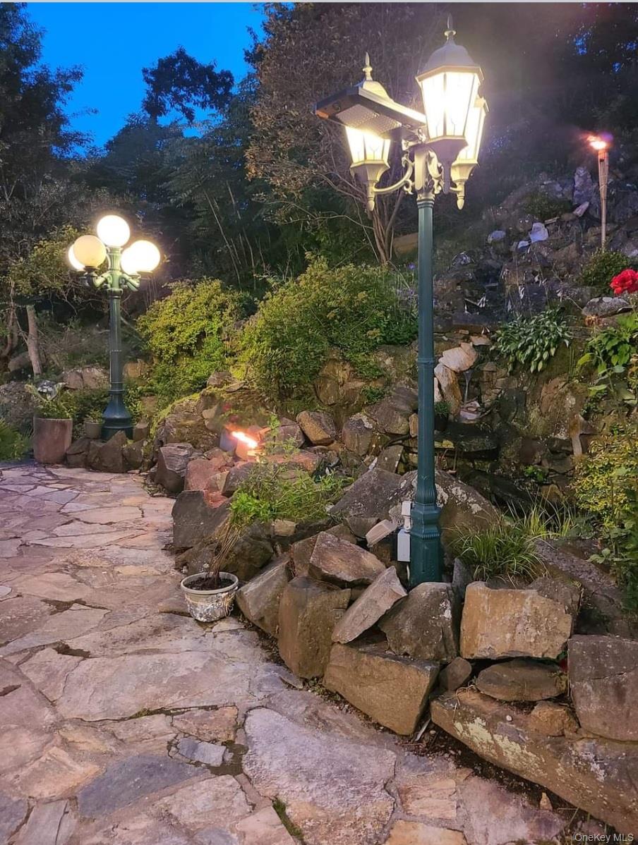 #13 photo, 288 S Boulevard, 뉴욕주 Nyack , NY 10960