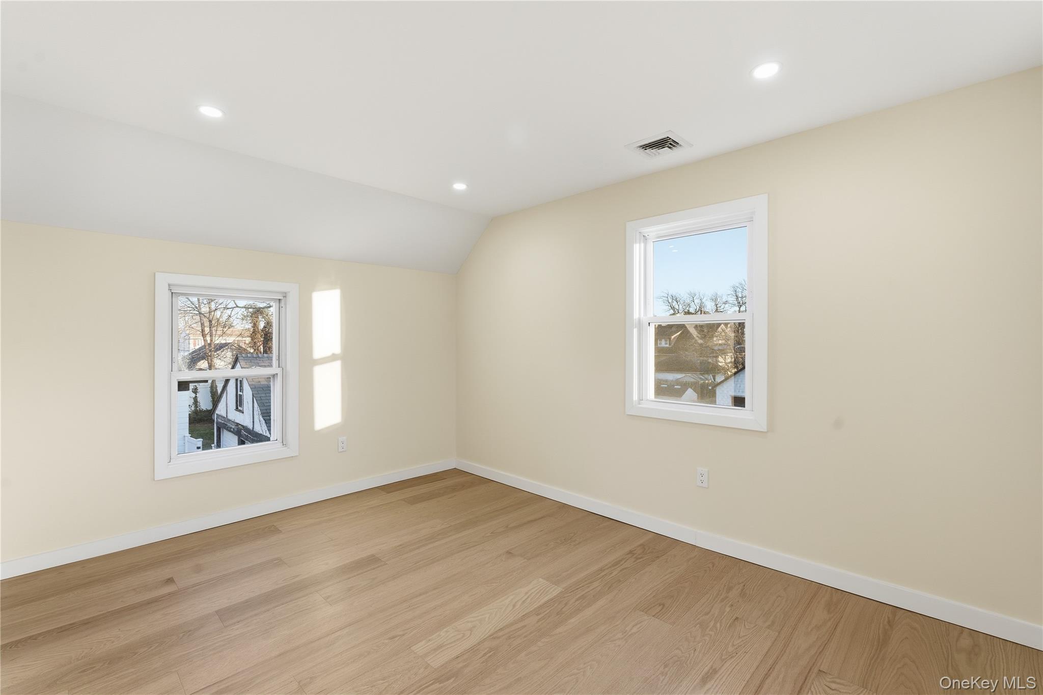 #13 photo, 135 Whaley Street, Freeport , NY 11520