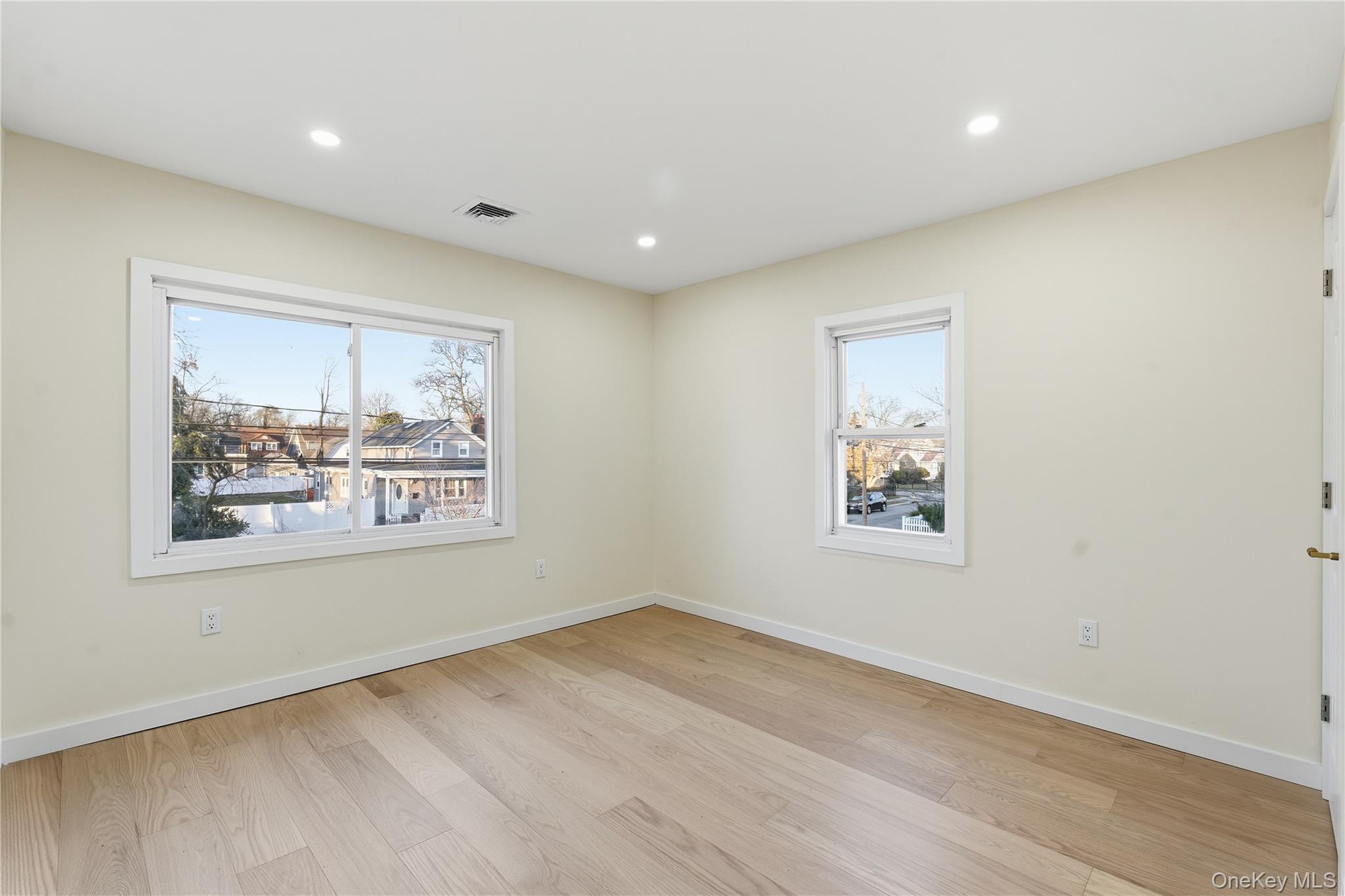 #14 photo, 135 Whaley Street, Freeport , NY 11520