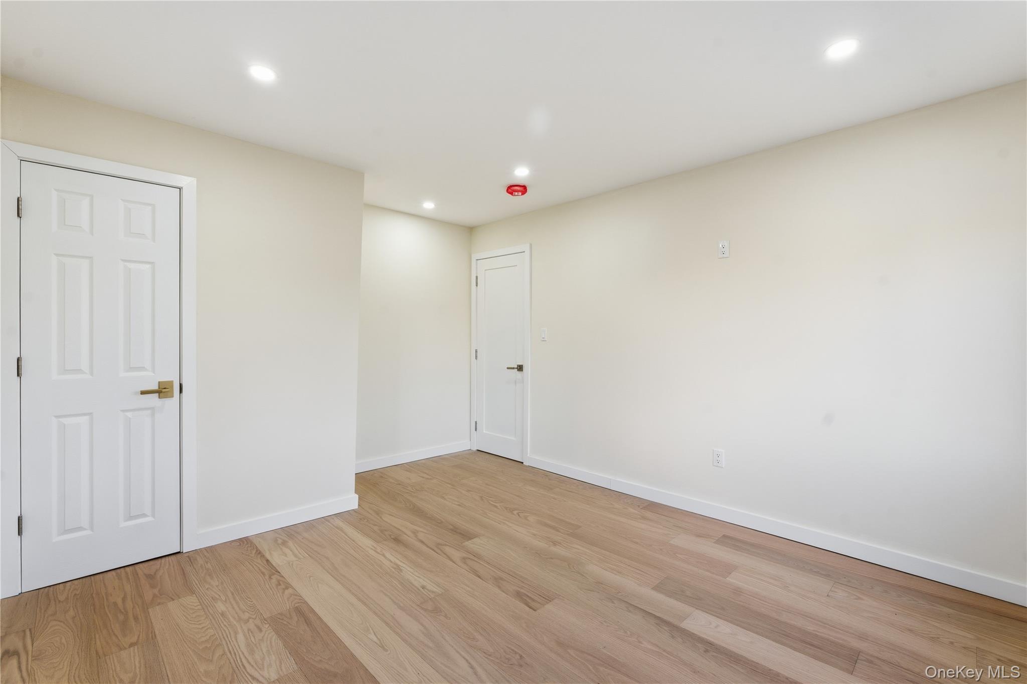 #15 photo, 135 Whaley Street, Freeport , NY 11520