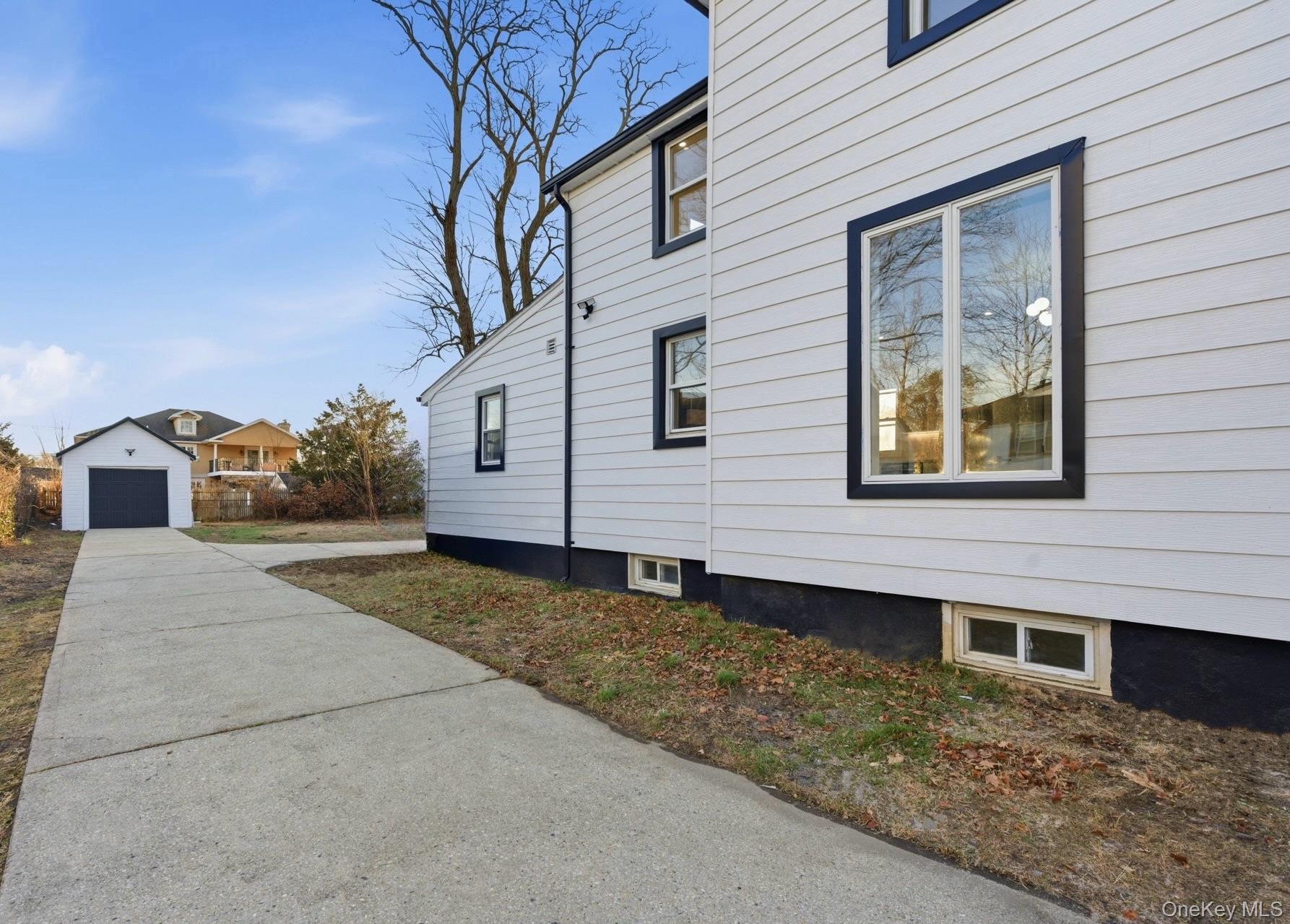 #18 photo, 135 Whaley Street, Freeport , NY 11520