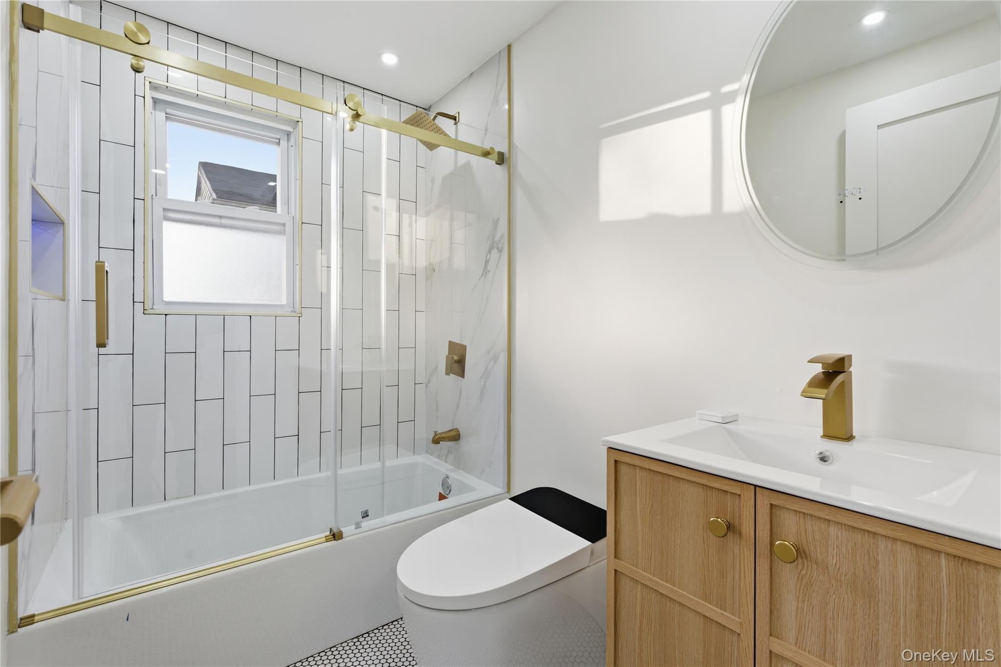 #8 photo, 135 Whaley Street, Freeport , NY 11520