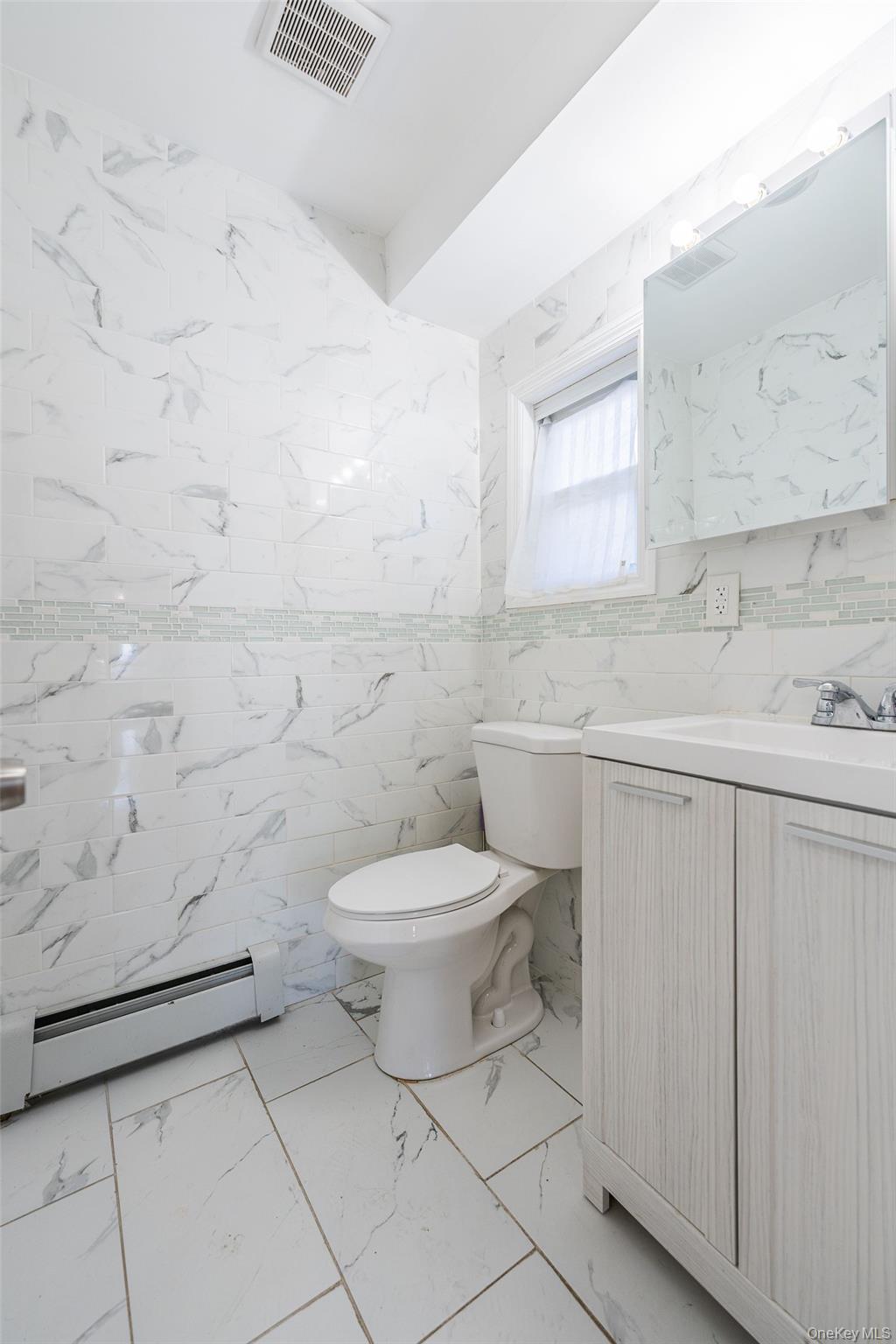 #11 photo, 15424 13th Avenue, كوينز Beechhurst , NY 11357