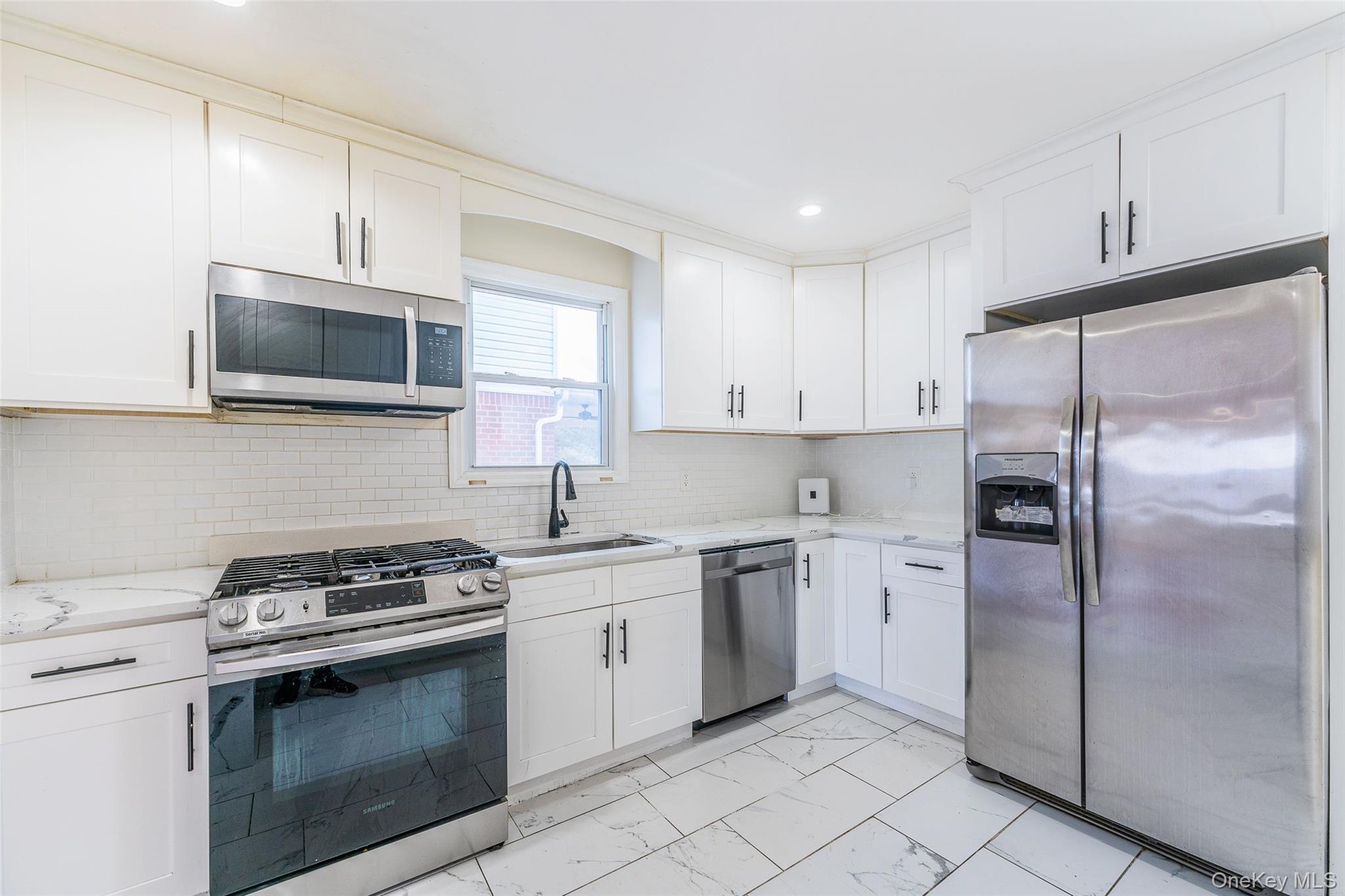 #5 photo, 15424 13th Avenue, كوينز Beechhurst , NY 11357