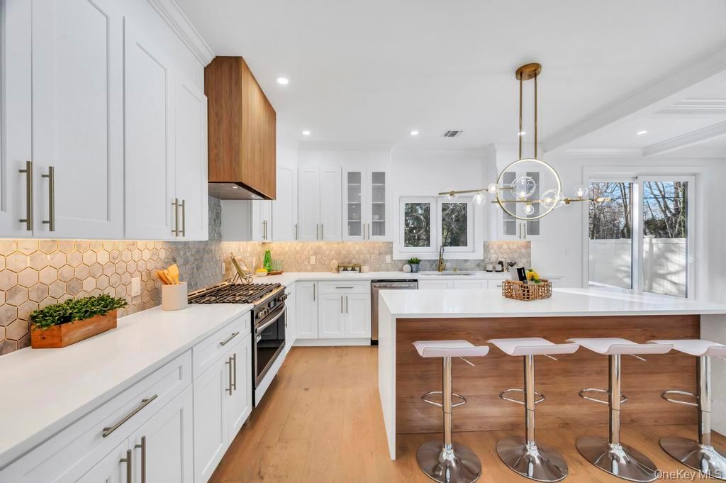 #12 photo, 126 Rim Lane, מחוז נסאו Hicksville , NY 11801