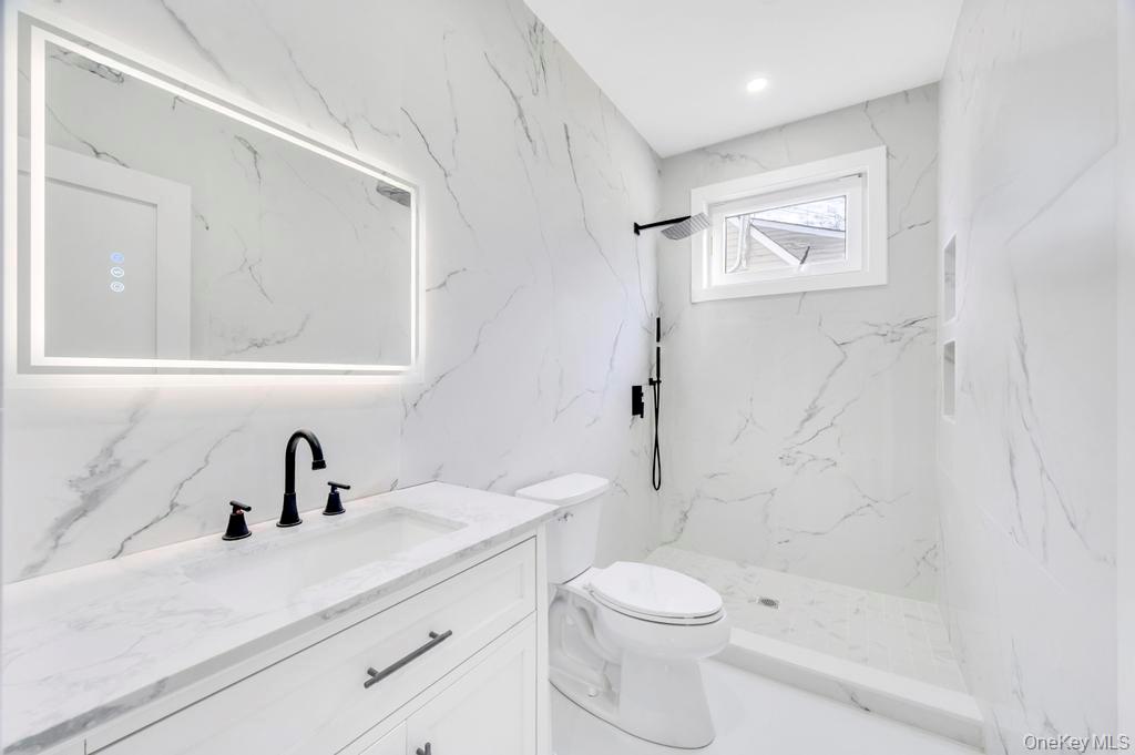 #16 photo, 126 Rim Lane, מחוז נסאו Hicksville , NY 11801