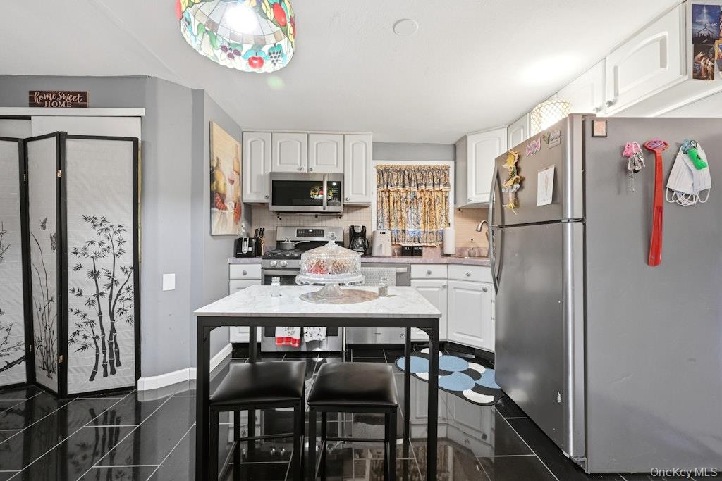 #20 photo, 377 Deer Road, Ronkonkoma , NY 11779