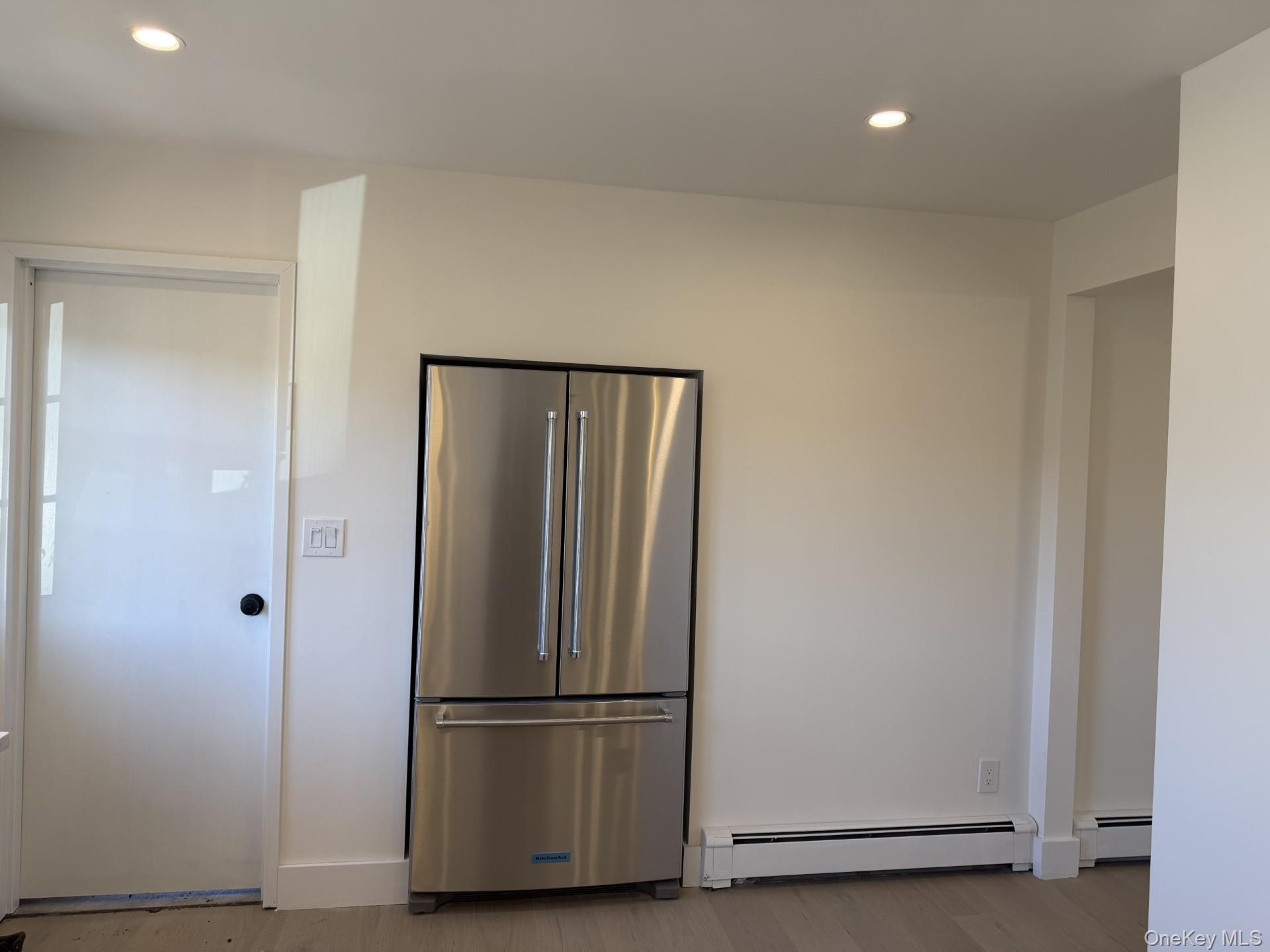 #4 photo, 15 Bond Lane, ناسو Hicksville , NY 11801