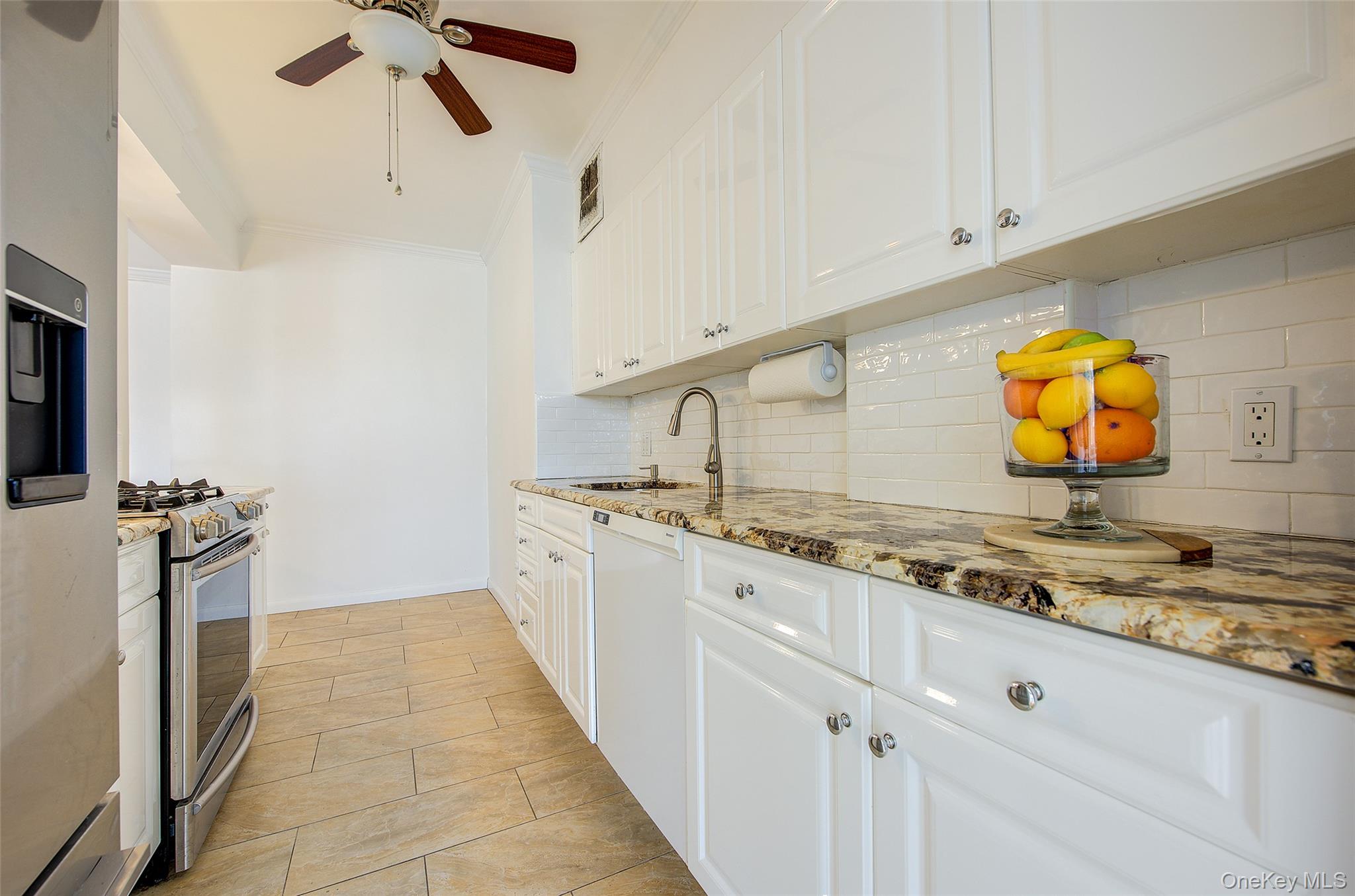 #10 photo, 110-45 Queens Boulevard, Forest Hills , NY 11375