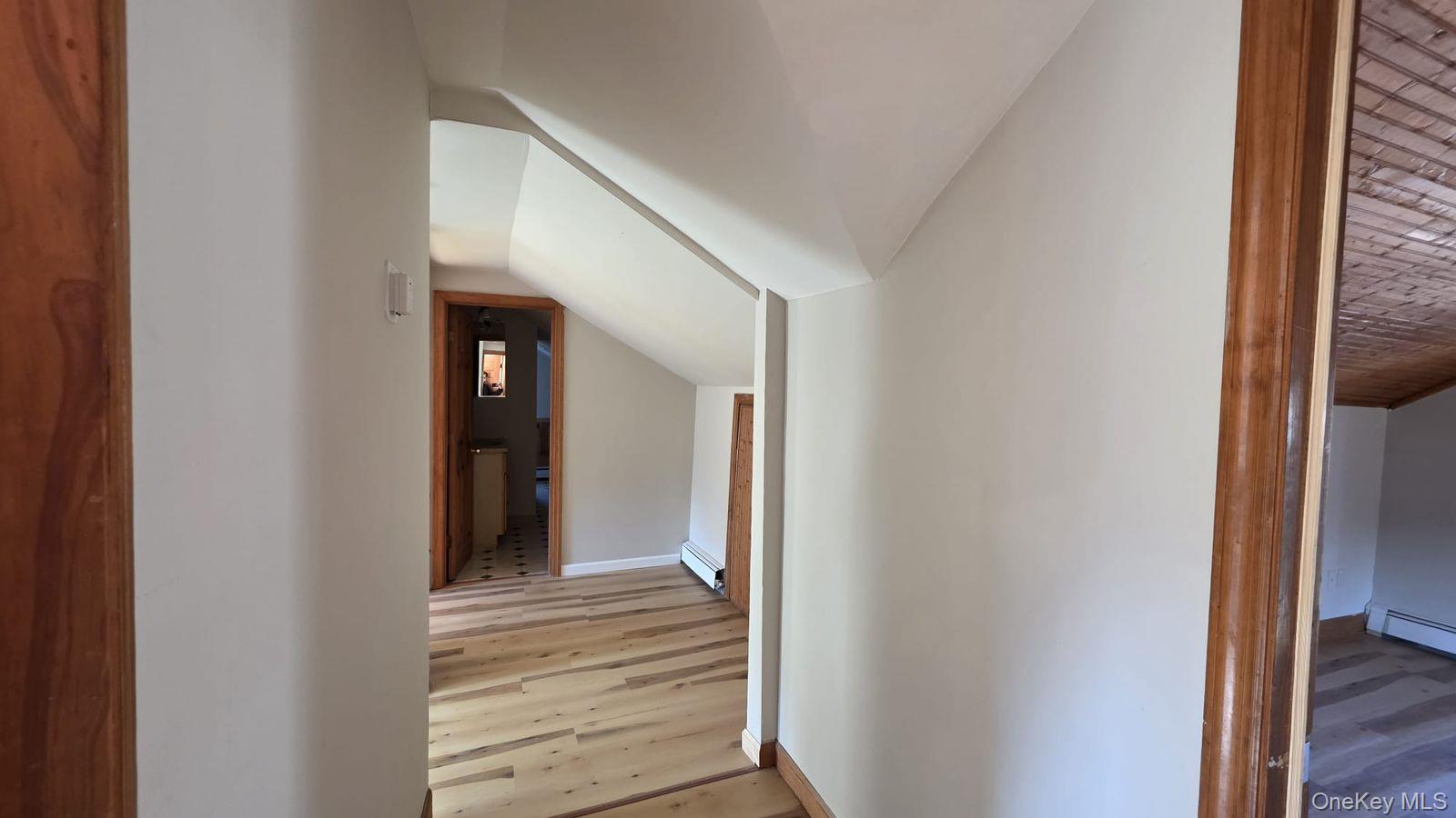 #6 photo, 882 State Route 52, 뉴욕주 Walden , NY 12586