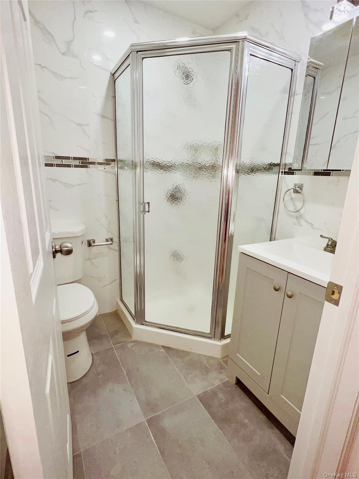 #11 photo, 61-50 219th Street, Oakland Gardens , NY 11364