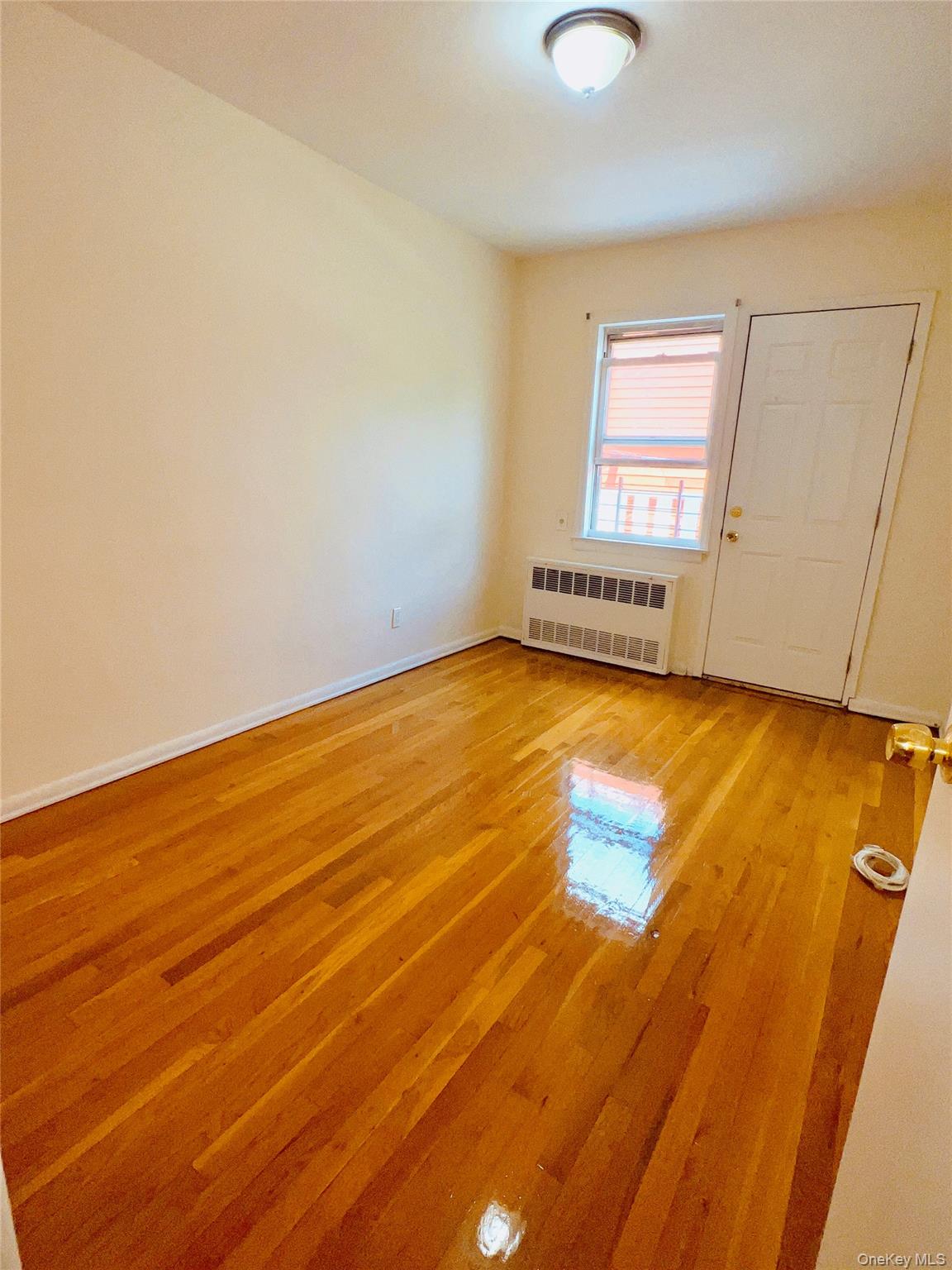 #9 photo, 61-50 219th Street, Oakland Gardens , NY 11364