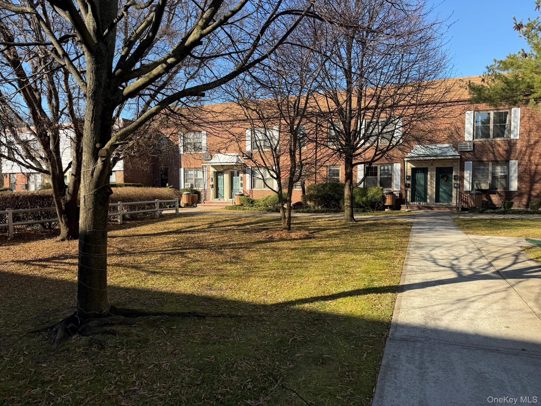 #1 photo, 70-43 Park Drive East B, Kew Garden Hills , NY 11367