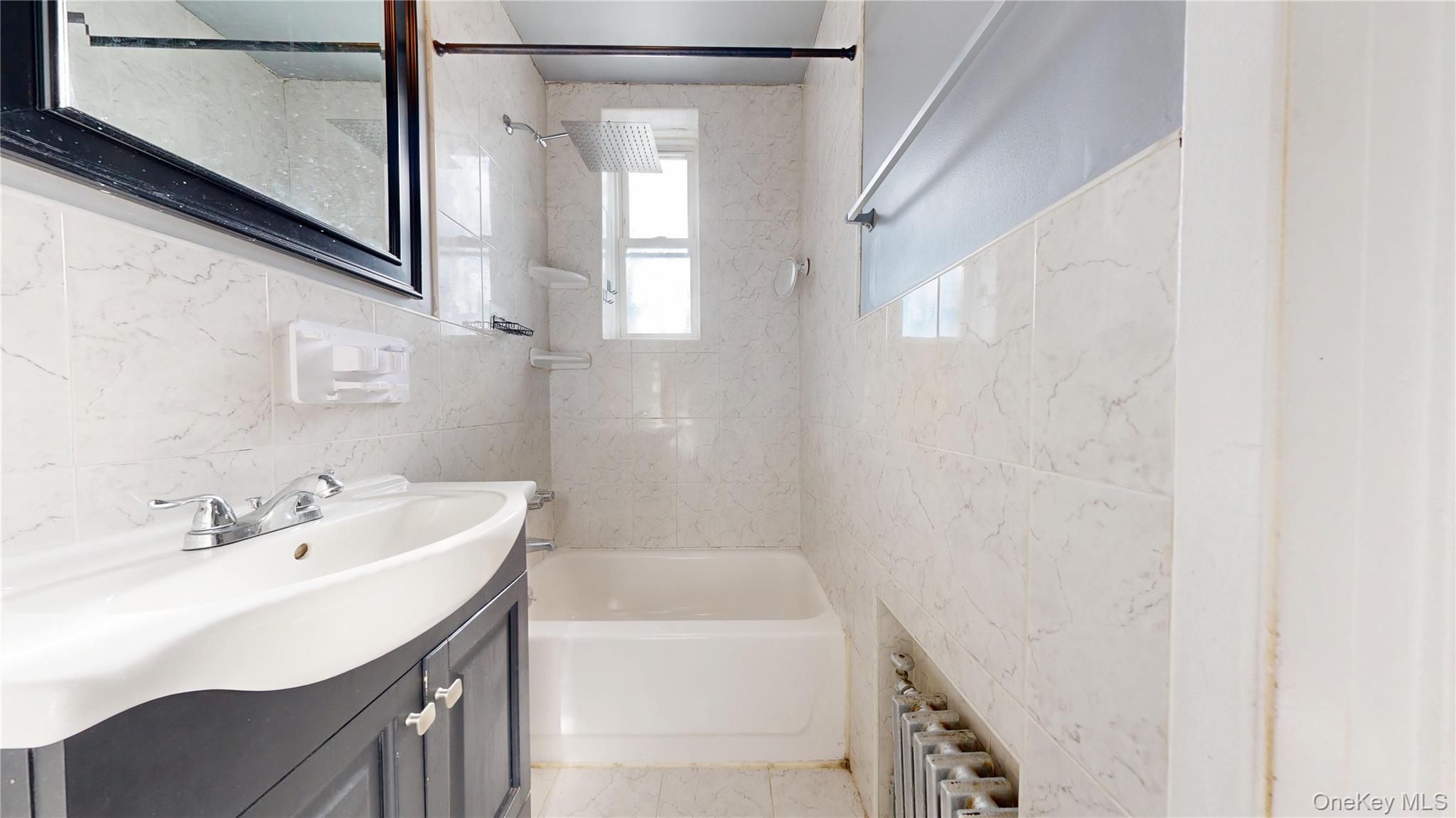 #12 photo, 6424 Madison Street, كوينز Ridgewood , NY 11385