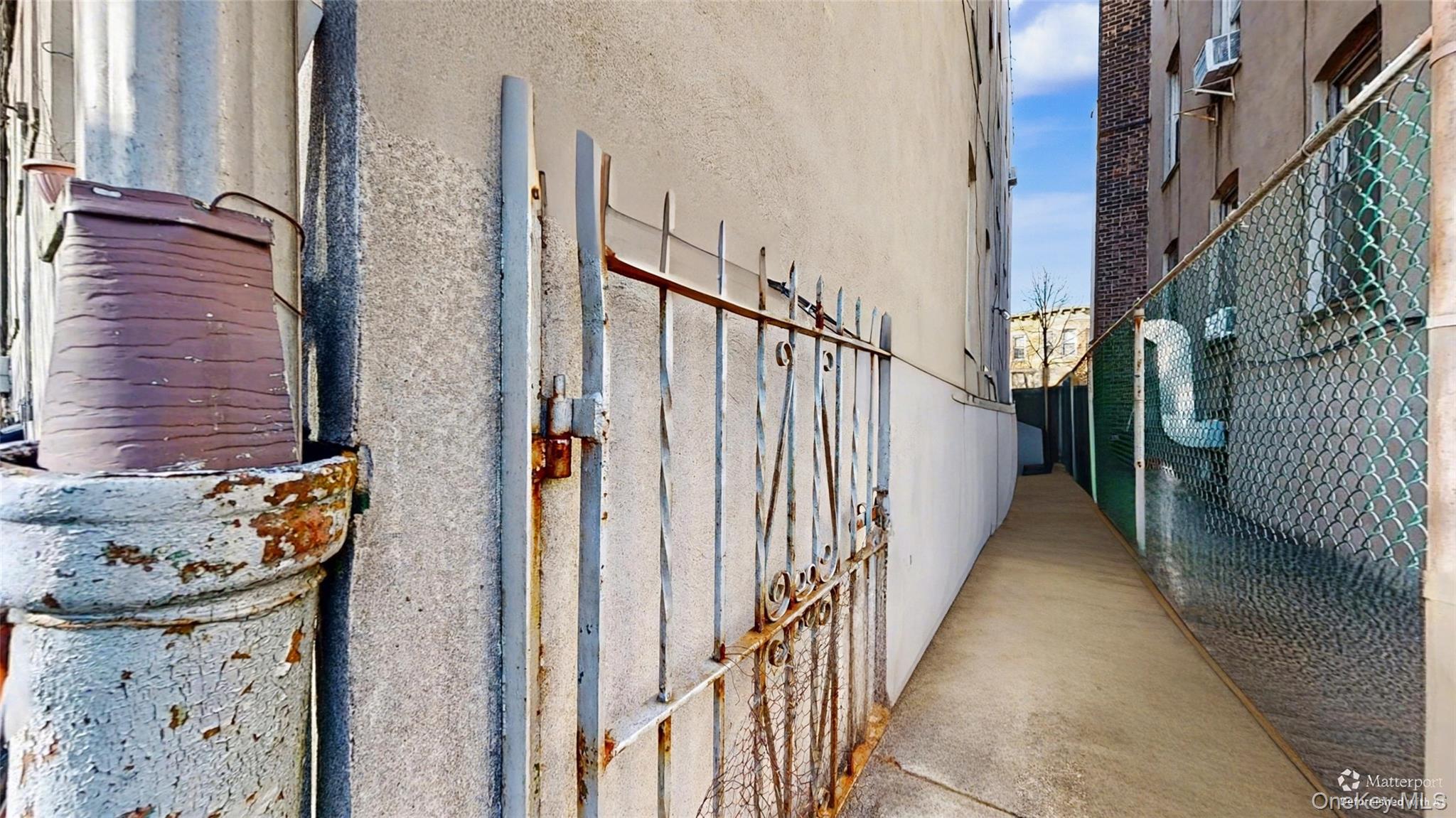 #20 photo, 6424 Madison Street, كوينز Ridgewood , NY 11385