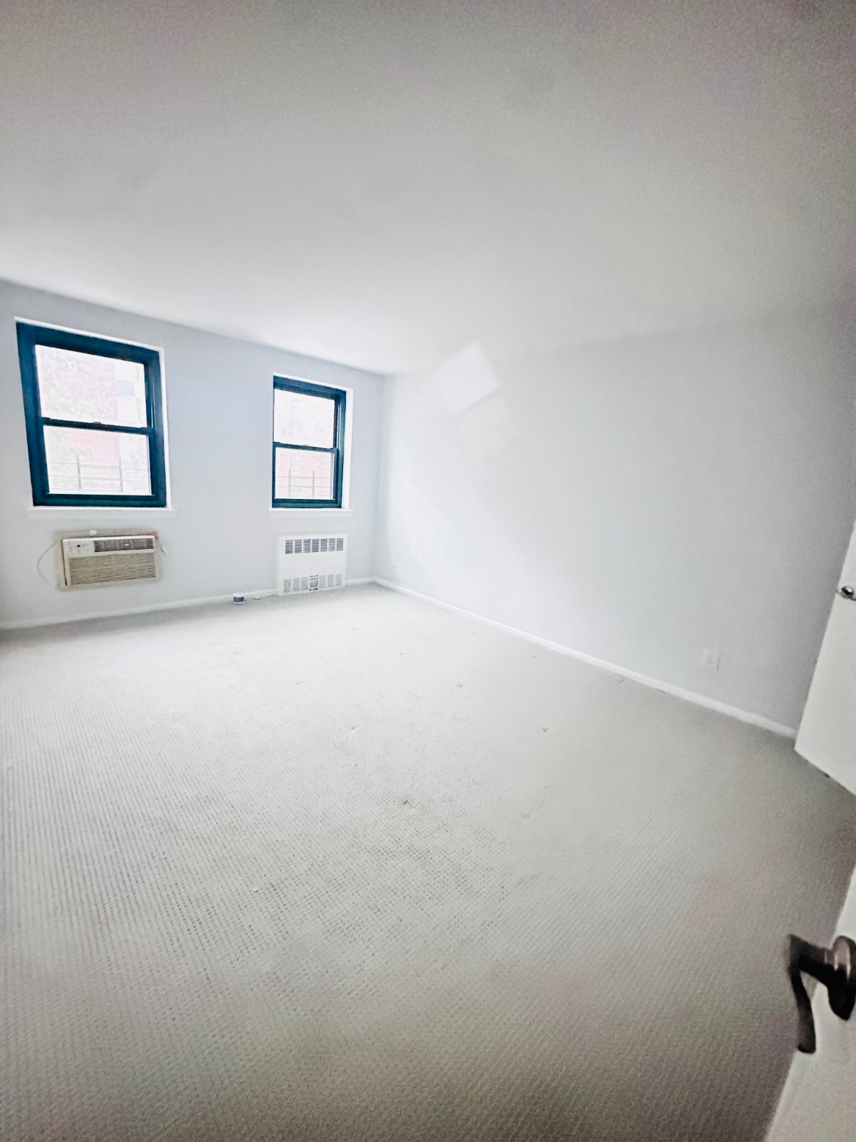 #13 photo, 210  Atlantic Ave, #C2G, 롱 아일랜드 Lynbrook , NY 11563