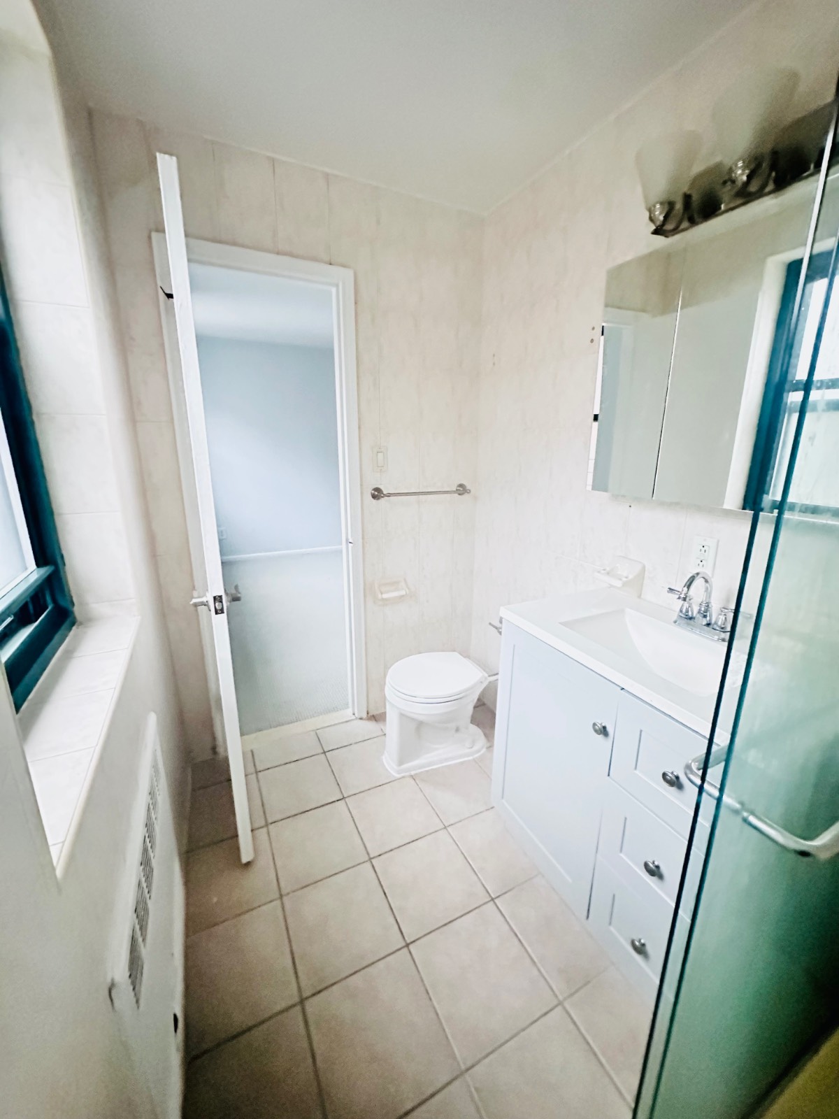 #15 photo, 210  Atlantic Ave, #C2G, 롱 아일랜드 Lynbrook , NY 11563