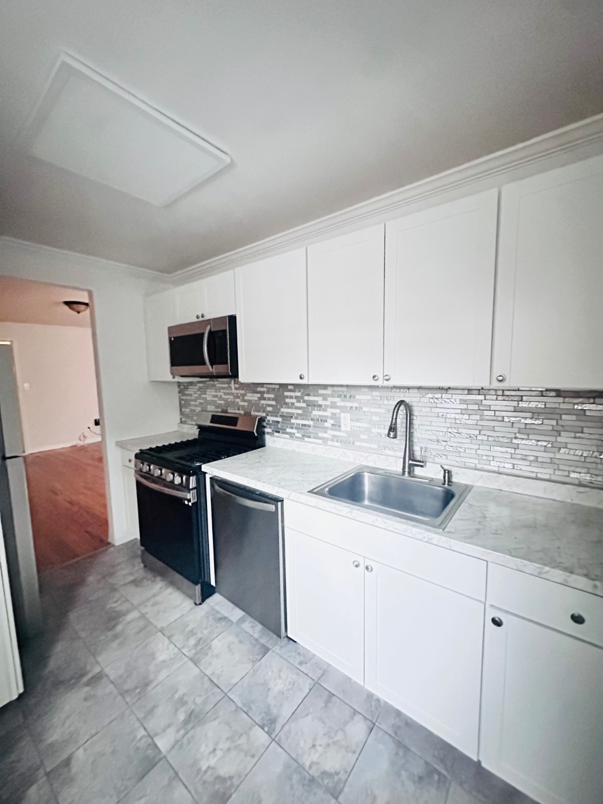 #5 photo, 210  Atlantic Ave, #C2G, 롱 아일랜드 Lynbrook , NY 11563