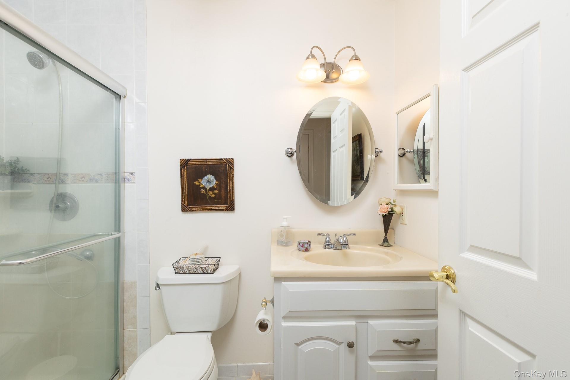 #16 photo, 475 Darwen Drive, Ridge , NY 11961