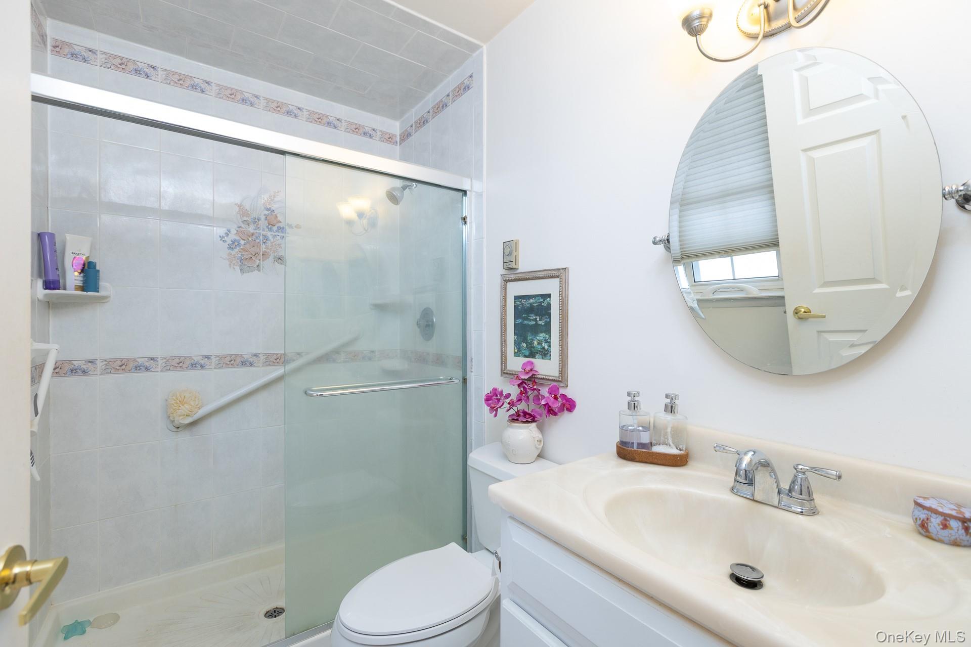 #18 photo, 475 Darwen Drive, Ridge , NY 11961