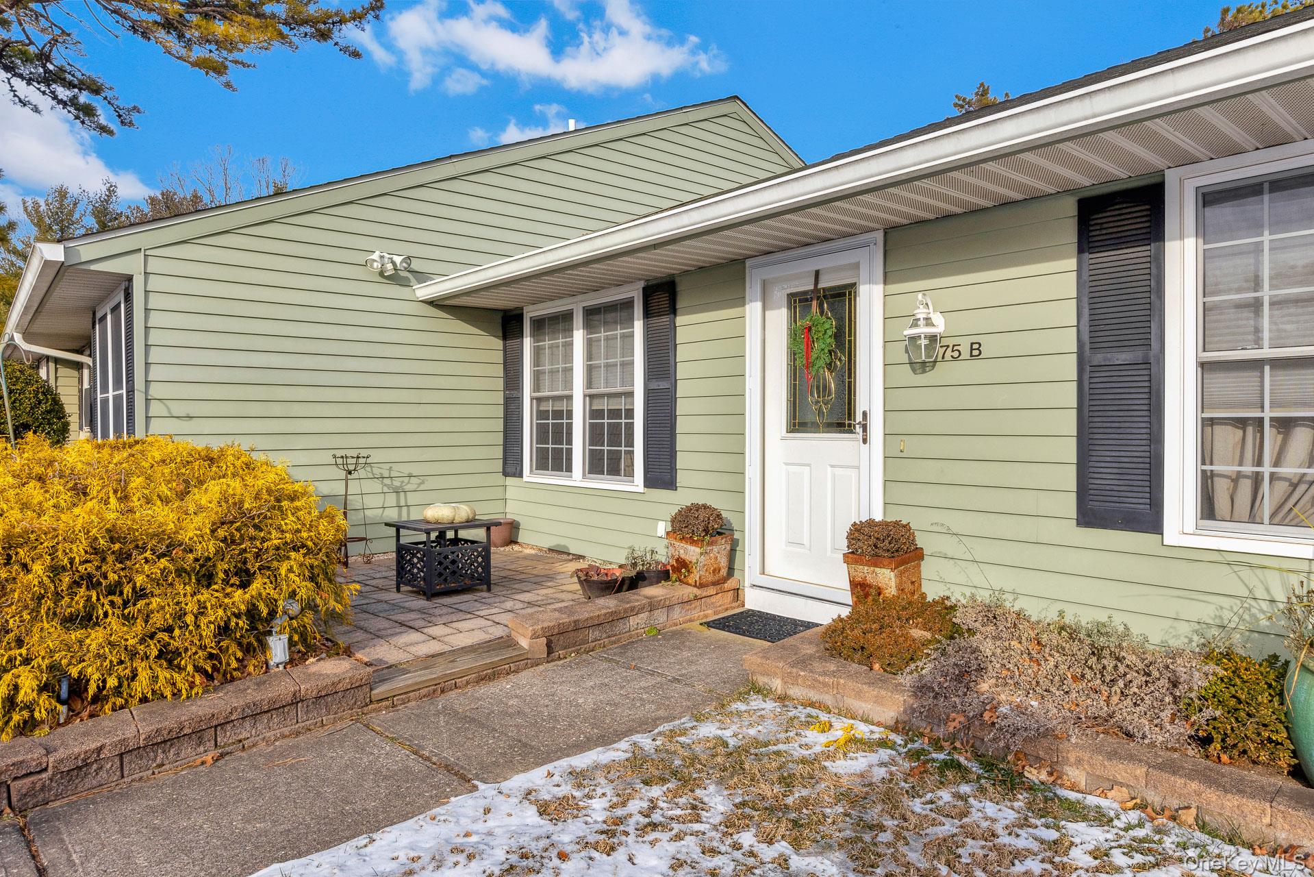 #4 photo, 475 Darwen Drive, Ridge , NY 11961