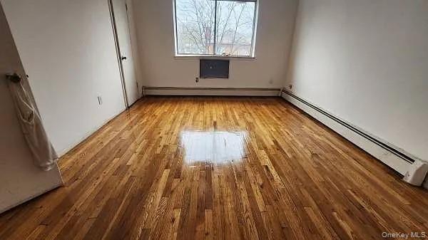 #11 photo, 3315 Radcliff Avenue, הברונקס Bronx , NY 10469