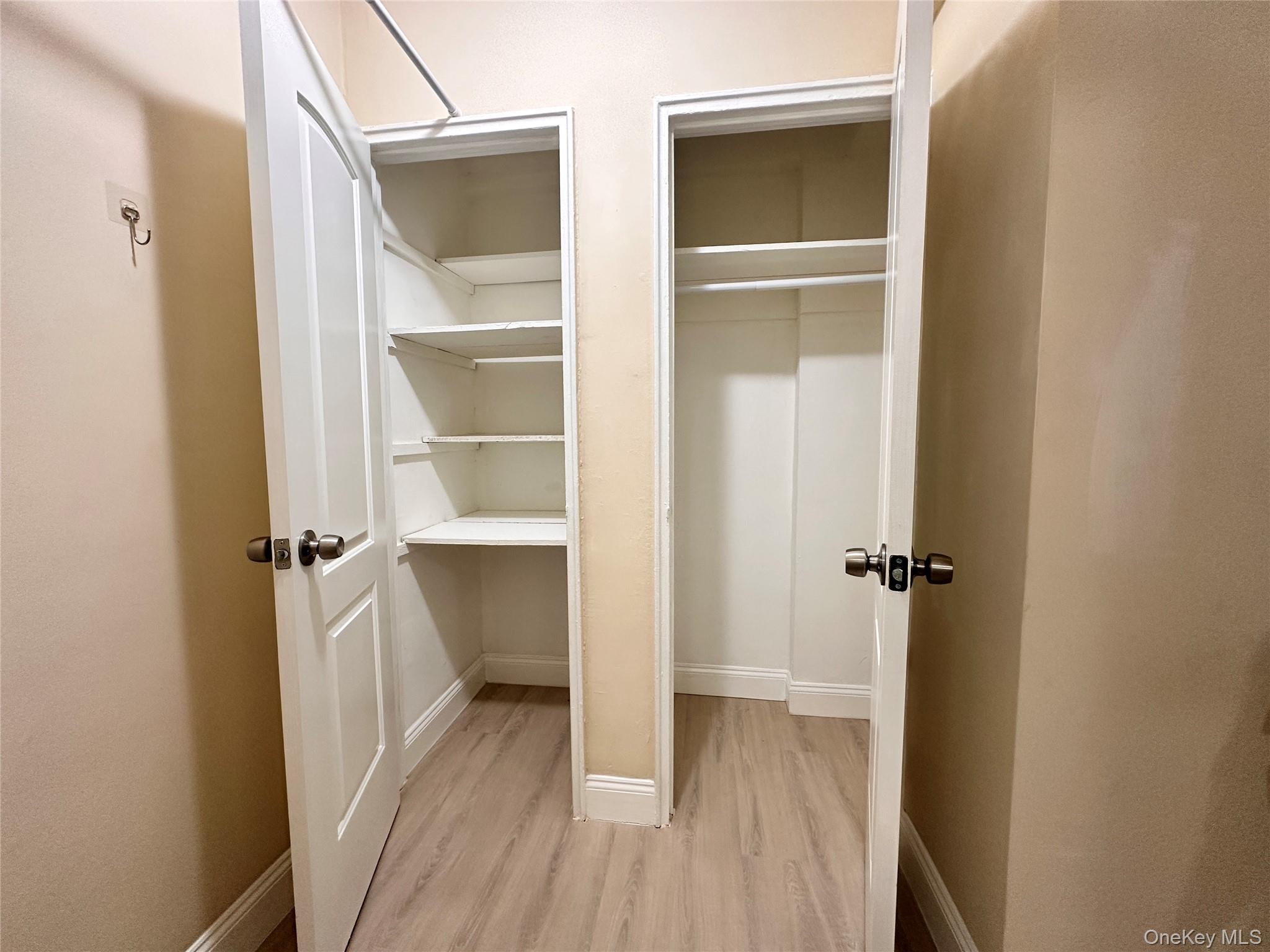 #4 photo, 147-37 38th Avenue, 法拉盛 Flushing , NY 11354