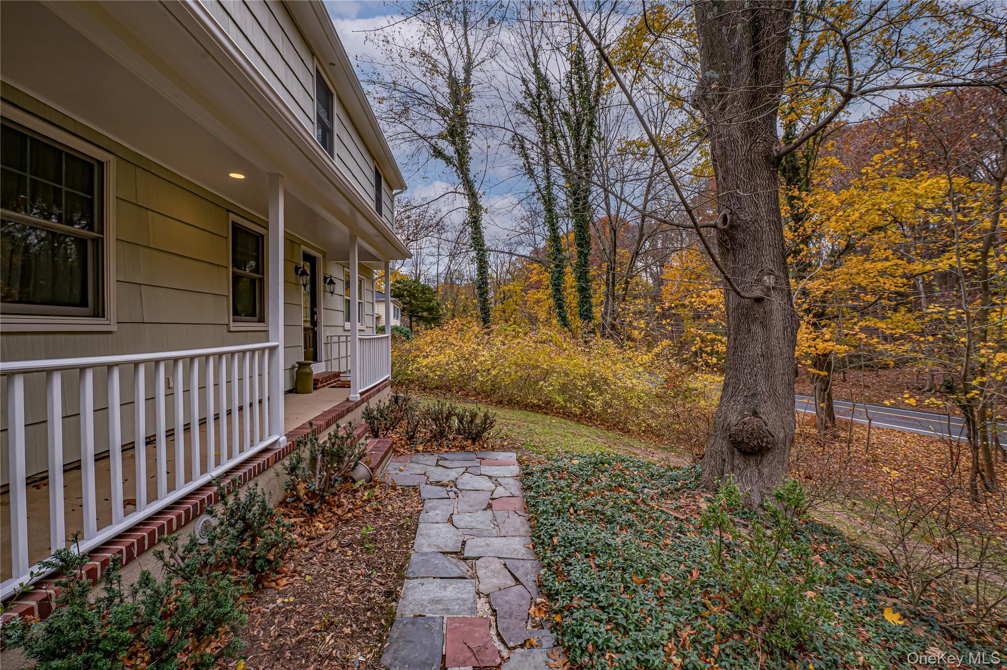 #3 photo, 335 Landing Avenue, सफ़ोक काउंटी Smithtown , NY 11787