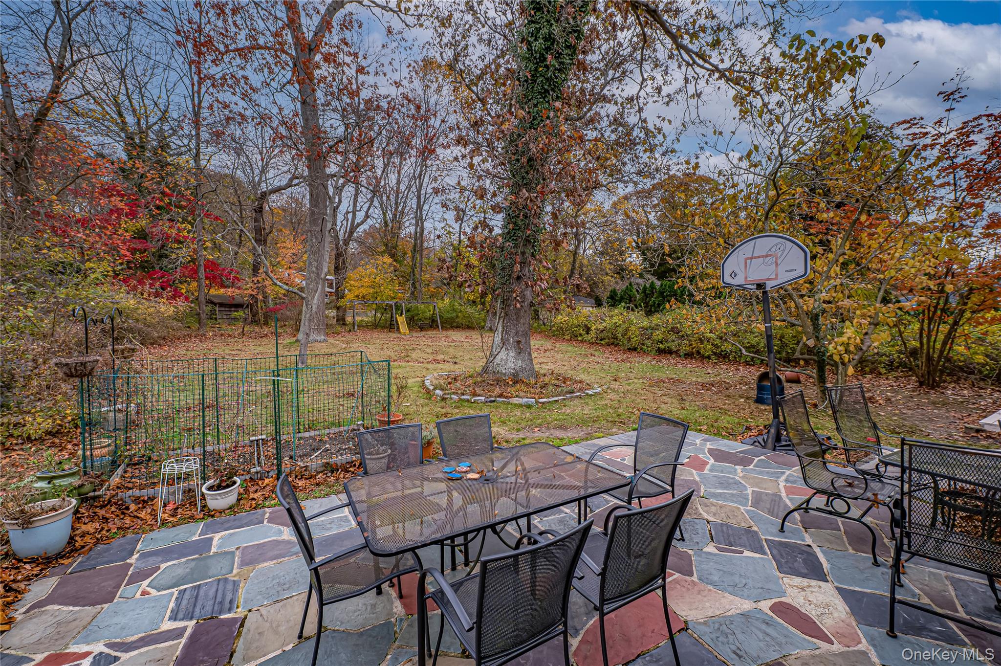 #5 photo, 335 Landing Avenue, सफ़ोक काउंटी Smithtown , NY 11787