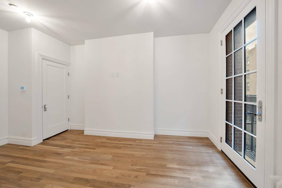 #7 photo, 422 Hudson Street, #3, Манхэттен ‖ New York , NY 10014