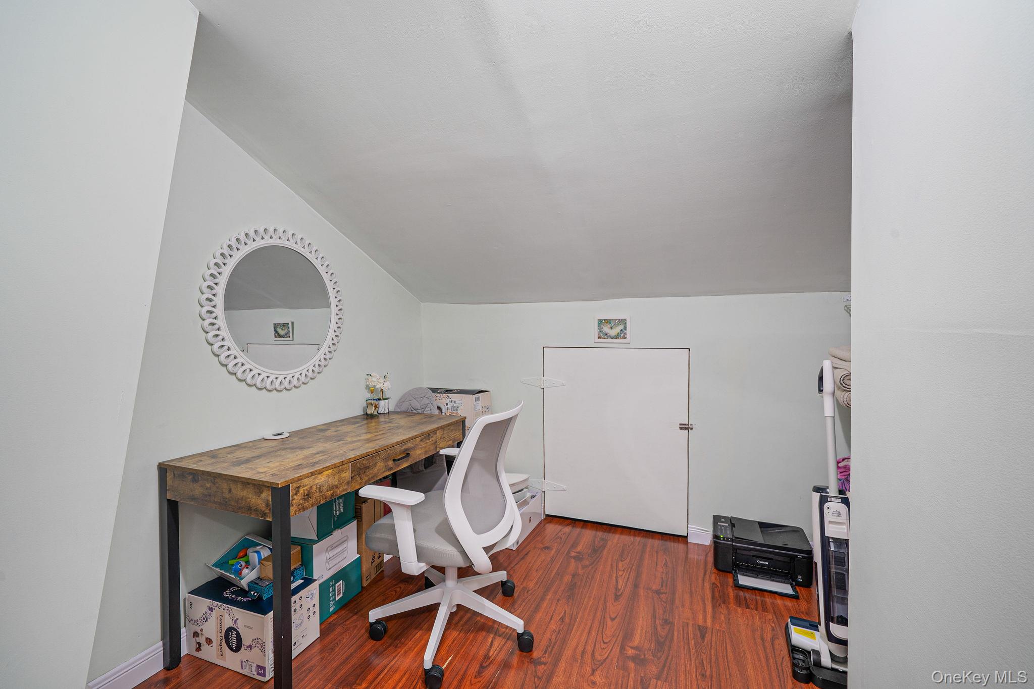 #14 photo, 189 Haddon Hollow Court, Middle Island , NY 11953