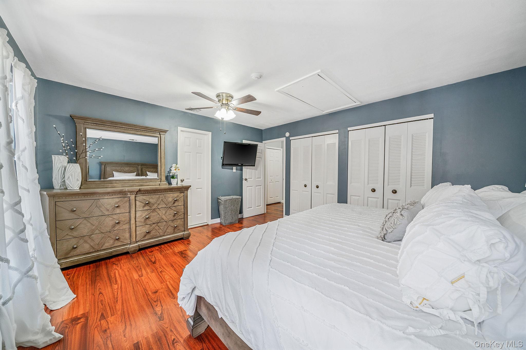 #16 photo, 189 Haddon Hollow Court, Middle Island , NY 11953