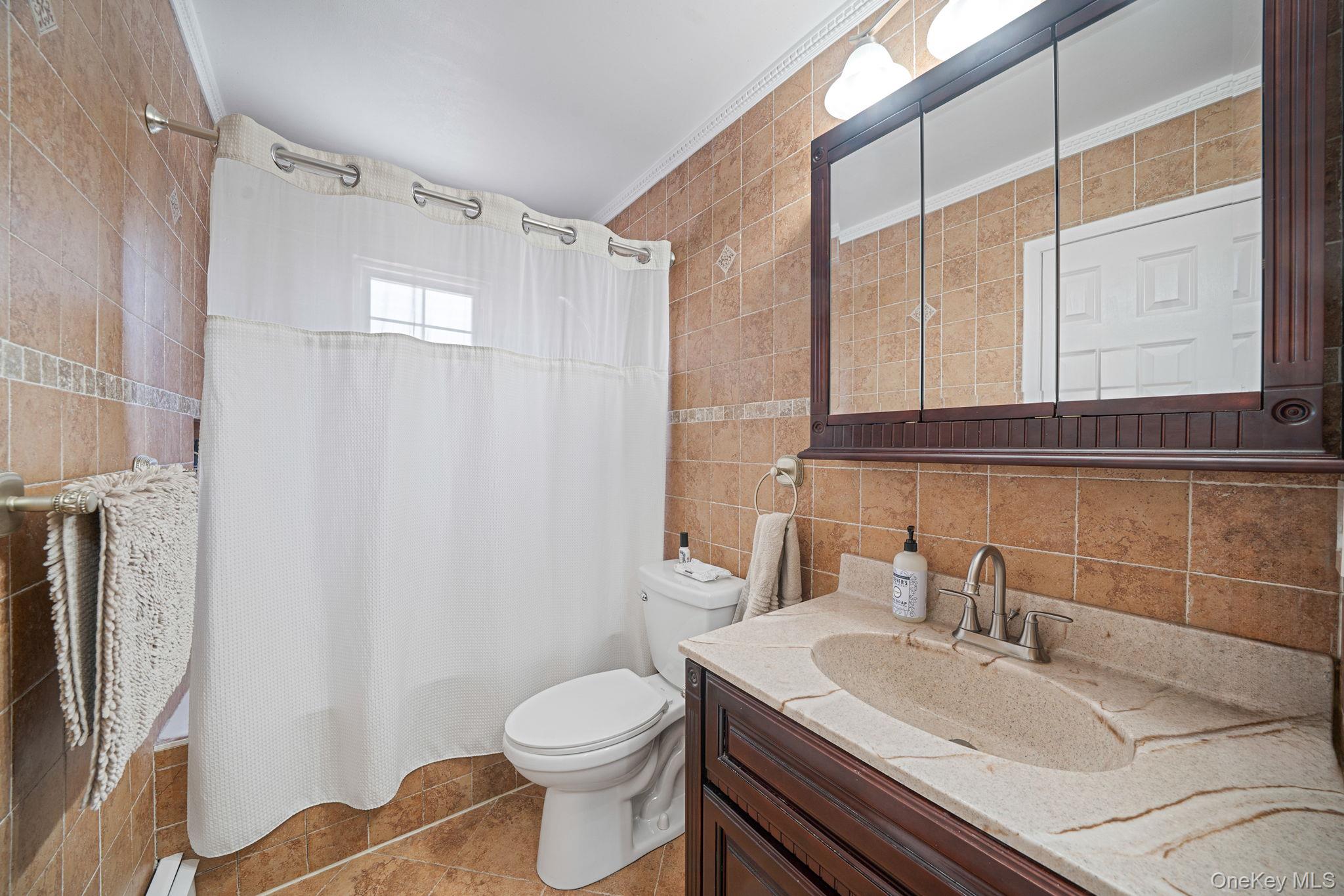 #20 photo, 189 Haddon Hollow Court, Middle Island , NY 11953