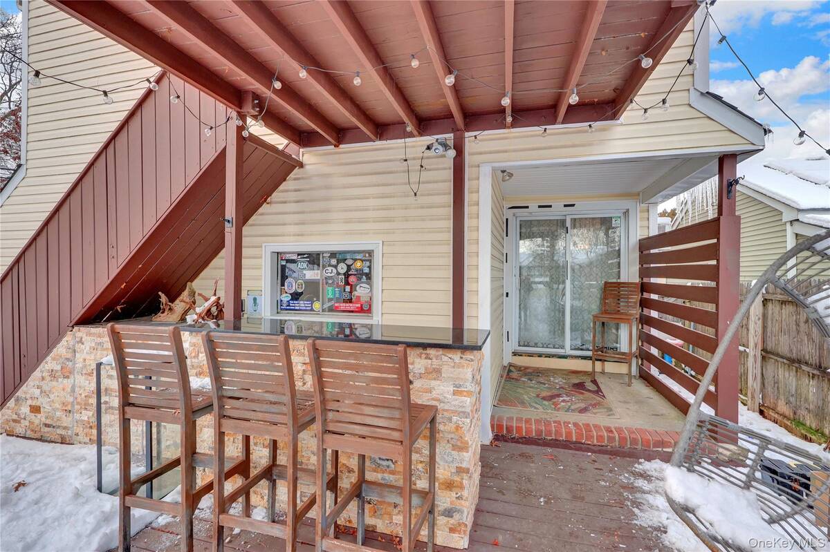 #29 photo, 199 August Road, North Babylon , NY 11703