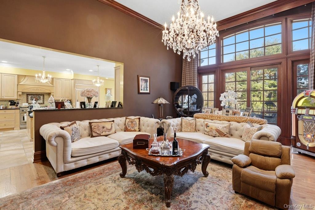 #13 photo, 1 Beech Tree Lane, Нассау ‖ Brookville , NY 11545