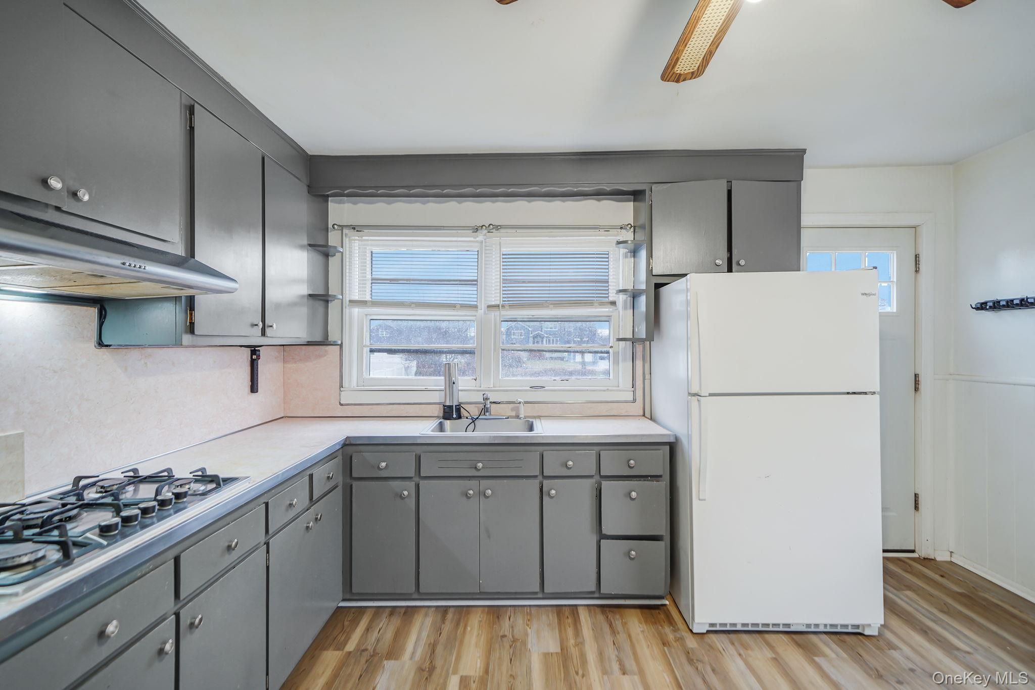 #10 photo, 67 Orchard Street, Саффолк ‖ Lindenhurst , NY 11757